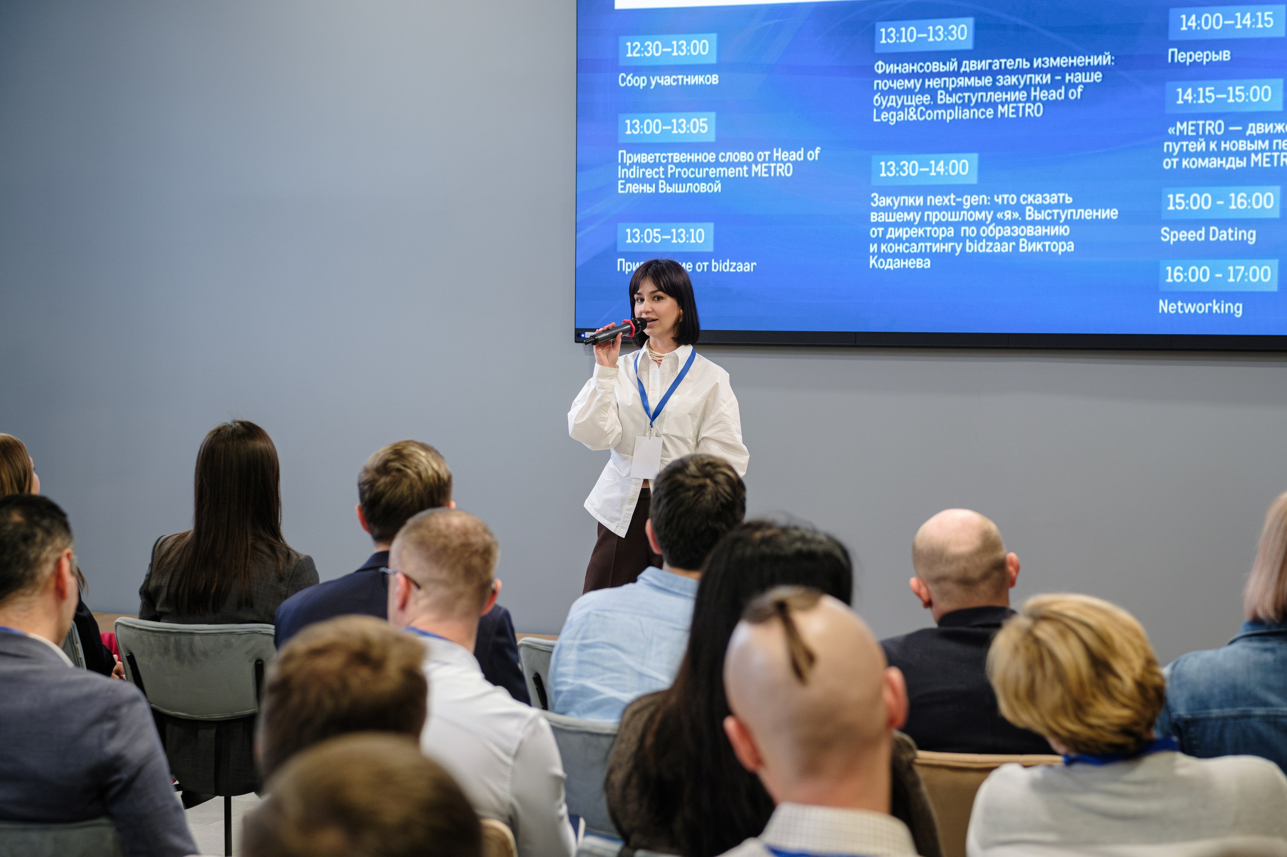 METRO. Репортажный и портретный фотограф в Москве Илья Спиридонов