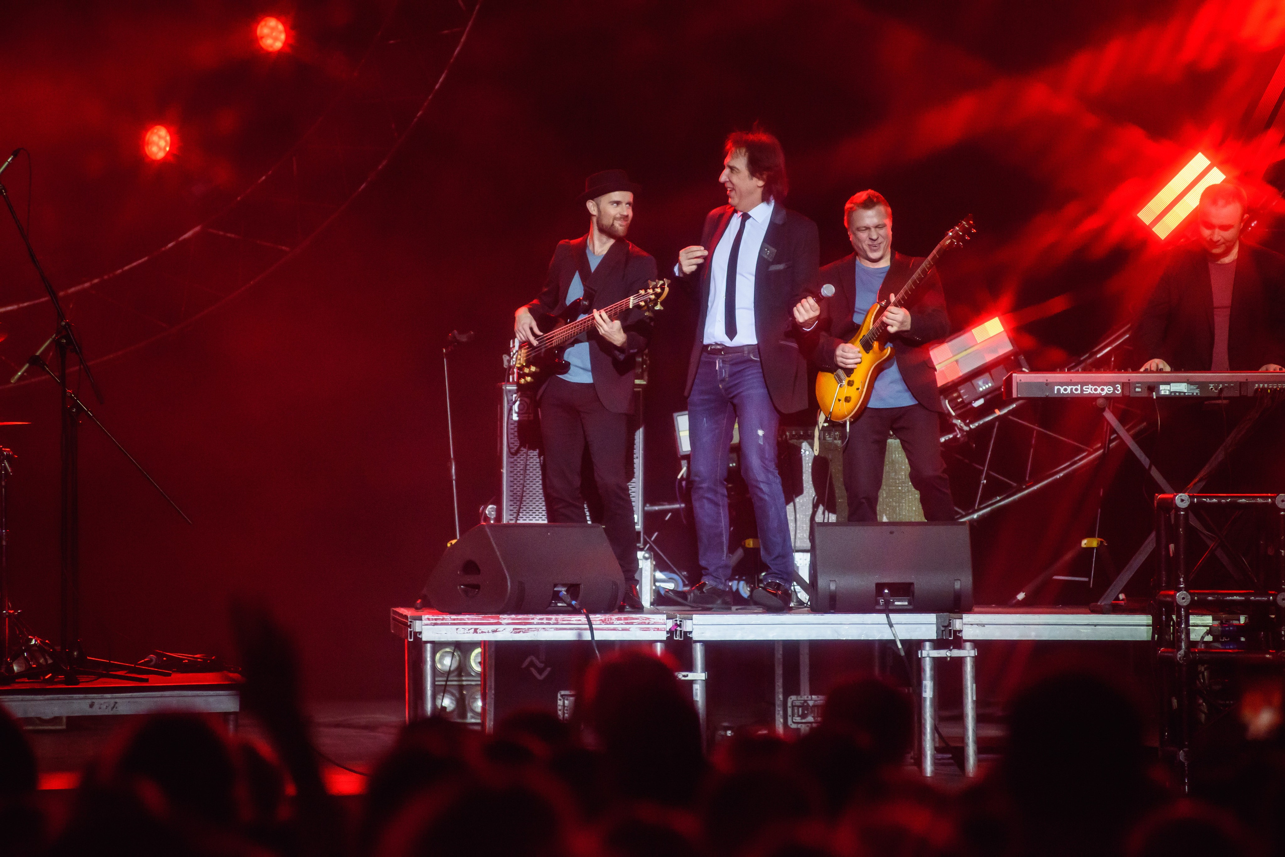 Дискотека 80-90-2000х — «Имена на все времена», Крокус Сити Холл. Бренд-фотограф для экспертов и блогеров в Москве Влада Горбовская