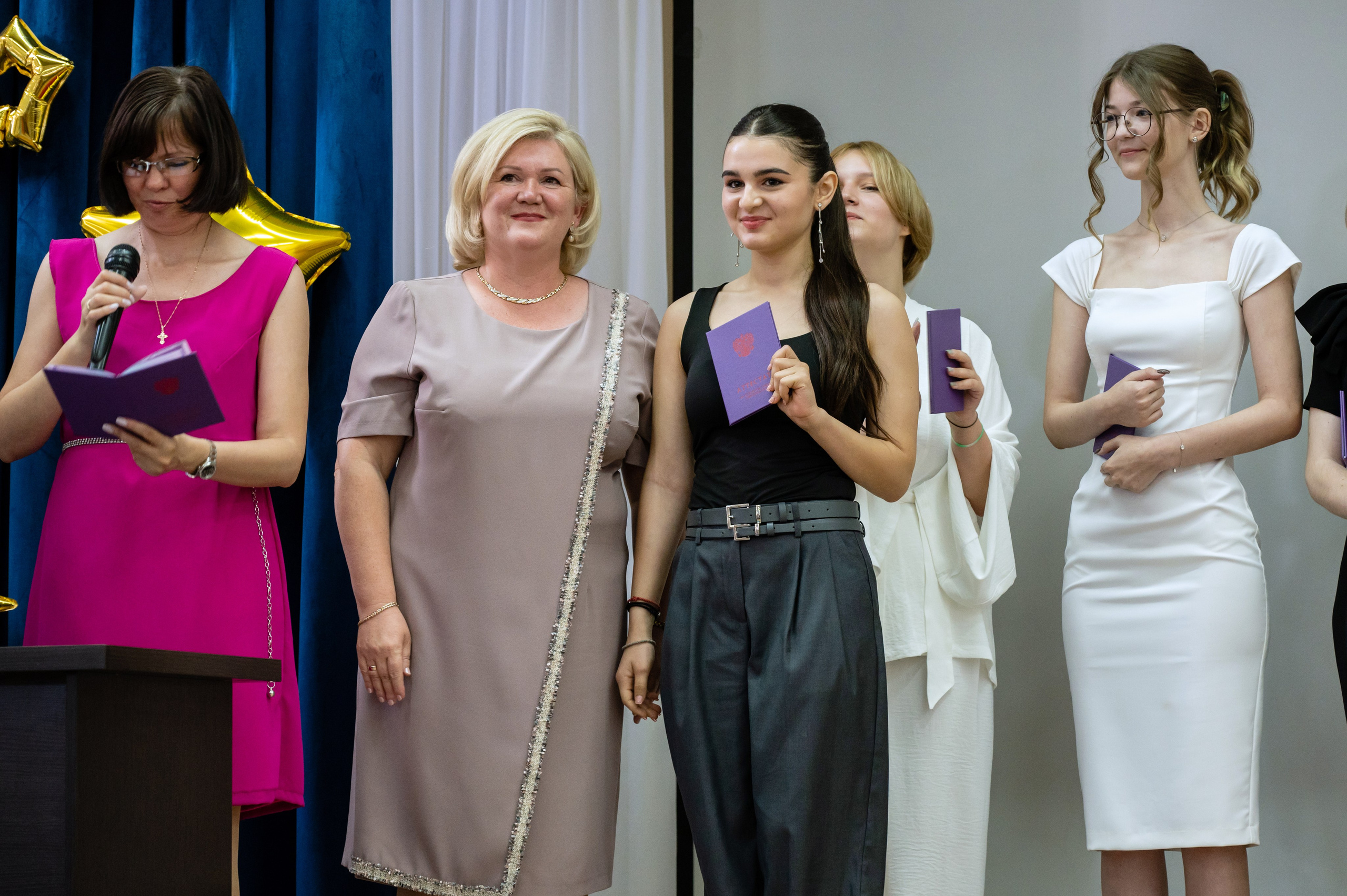 Школа № 98 9 класс вручение аттестатов. Вячеслав Скрипник Фотограф Краснодар