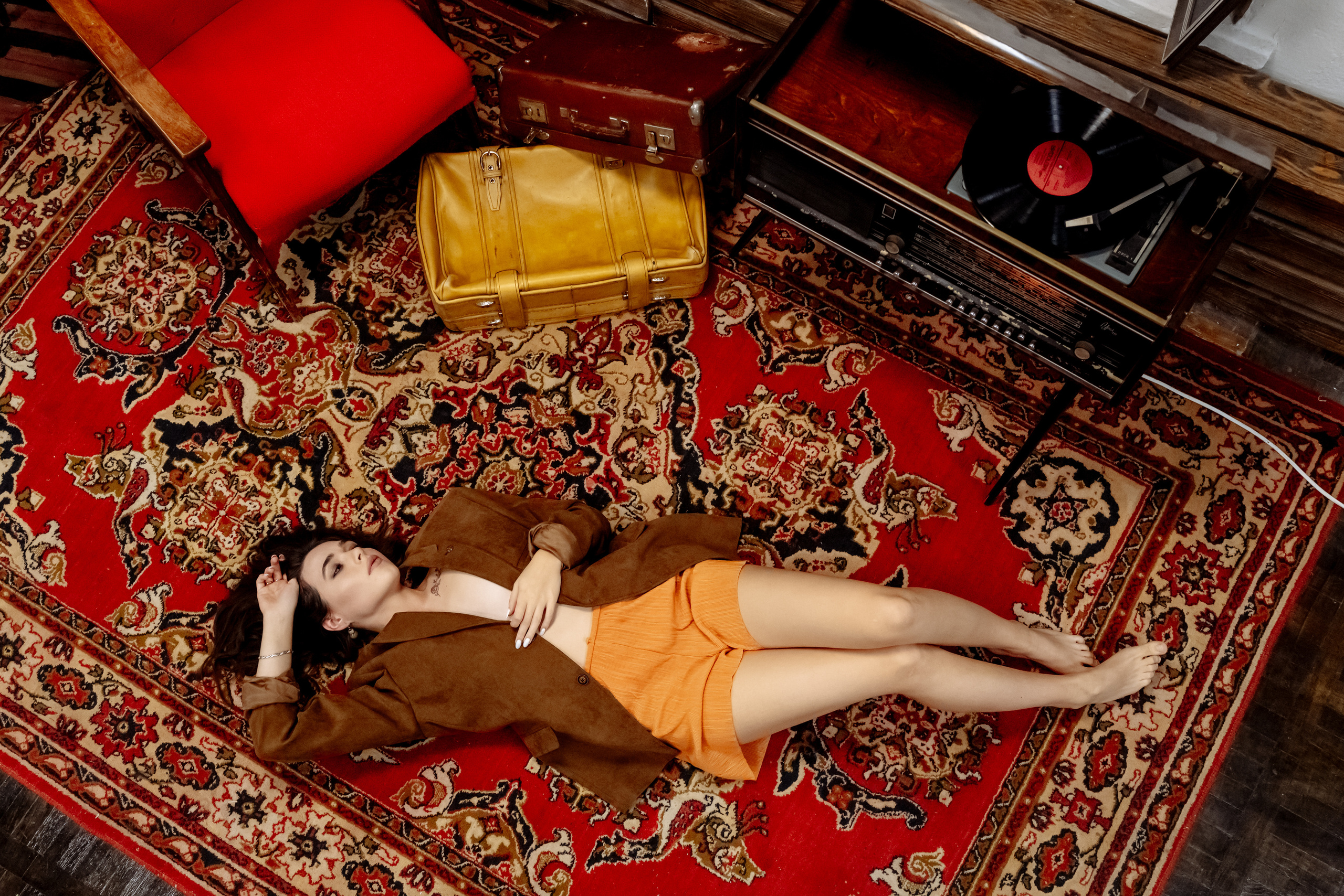 Настя и бабушкина гитара. Репортажный и свадебный фотограф в Курске Борис Захарчук