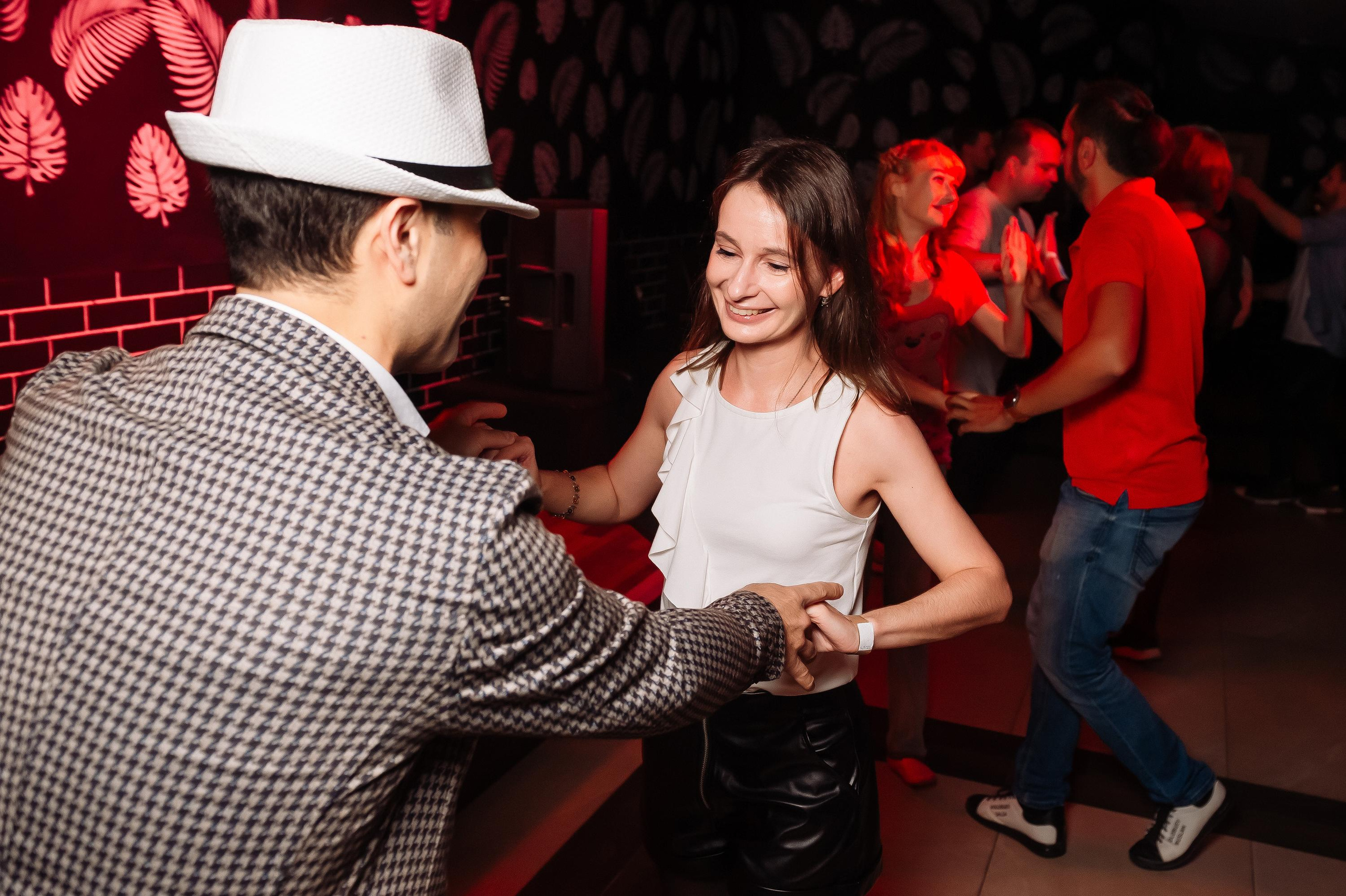 Школа социальных танцев Casa Latina. Репортажный и свадебный фотограф в Курске Борис Захарчук