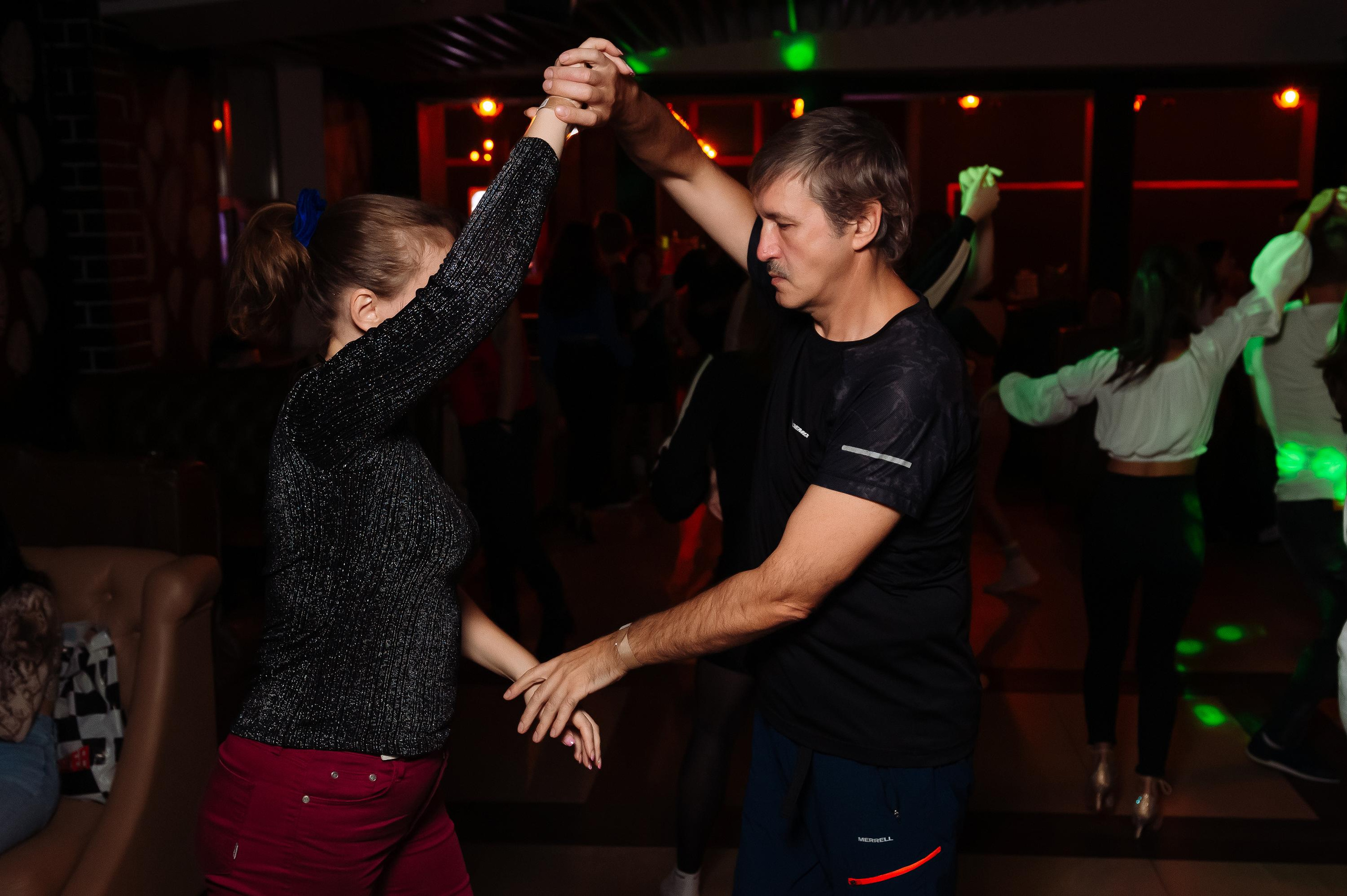 Школа социальных танцев Casa Latina. Репортажный и свадебный фотограф в Курске Борис Захарчук