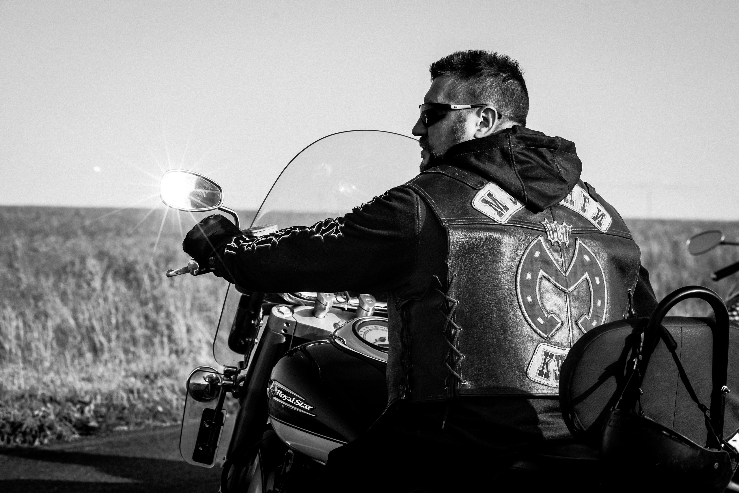 Мустанги ОСТ. Репортажный и свадебный фотограф в Курске Борис Захарчук