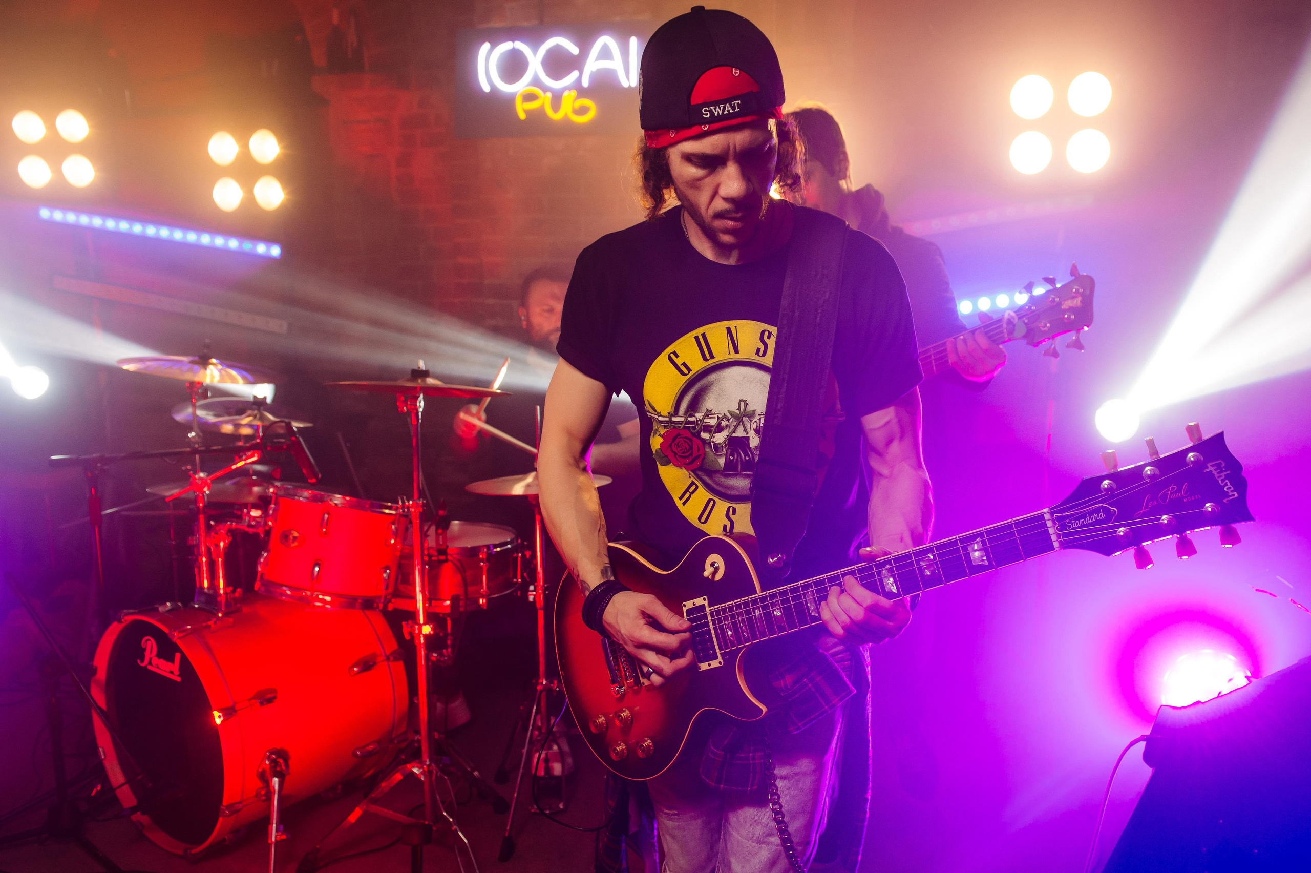 Milestone — Live in The Local Pub. Репортажный и свадебный фотограф в Курске Борис Захарчук