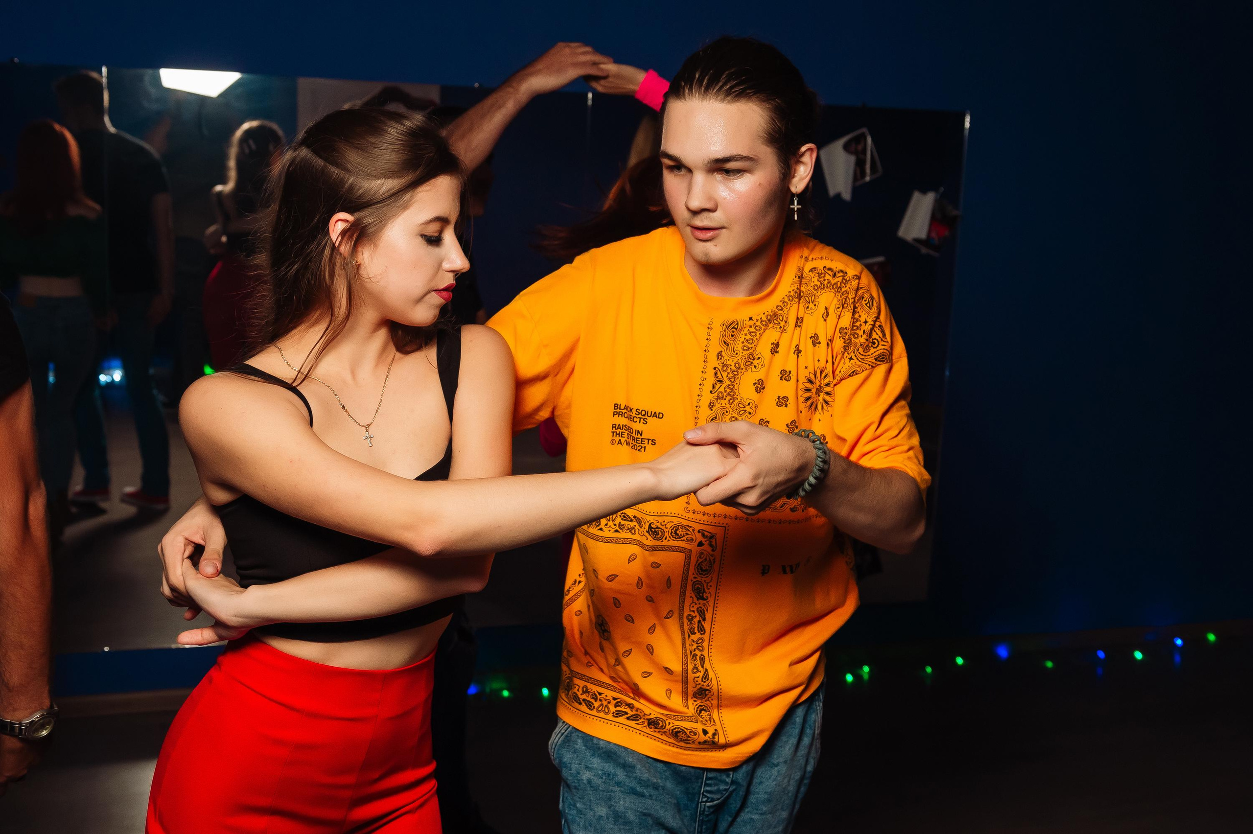 Школа социальных танцев Танцуют Все. Репортажный и свадебный фотограф в Курске Борис Захарчук