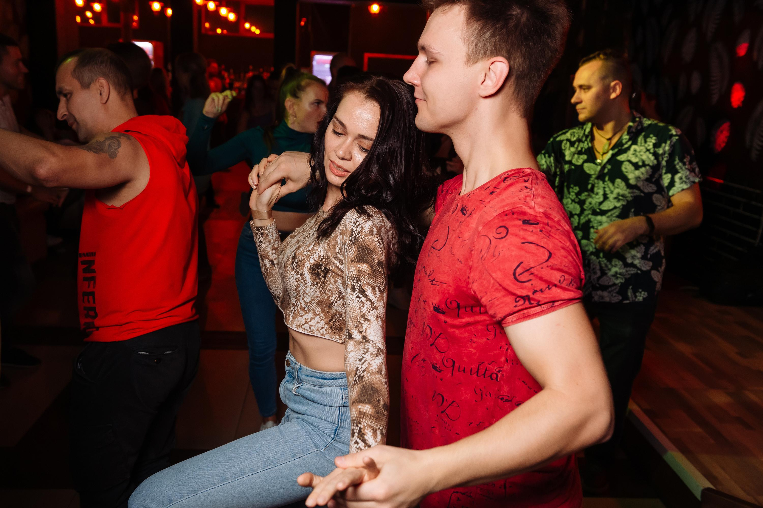 Школа социальных танцев Casa Latina. Репортажный и свадебный фотограф в Курске Борис Захарчук