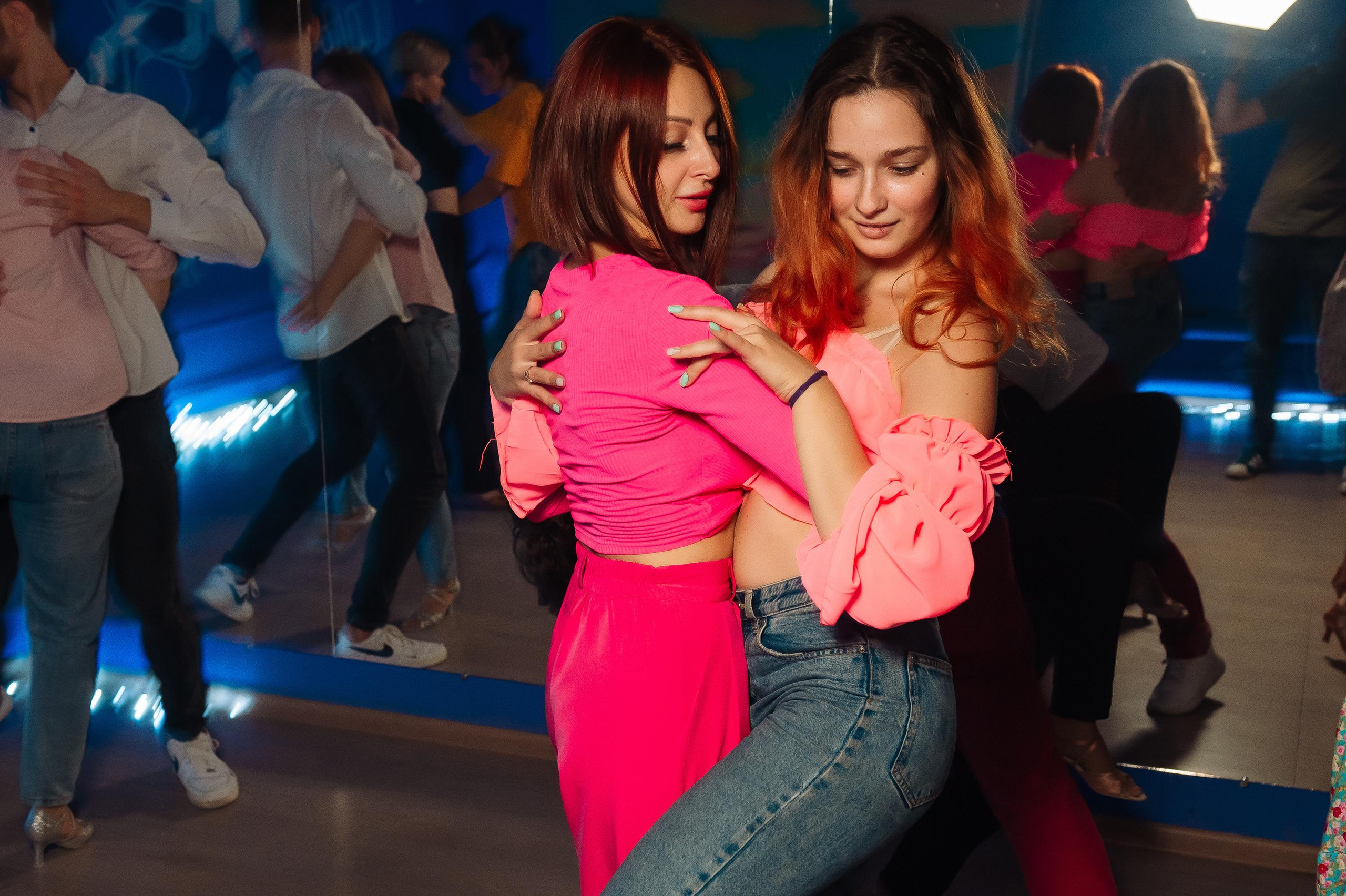 Школа социальных танцев Танцуют Все. Репортажный и свадебный фотограф в Курске Борис Захарчук