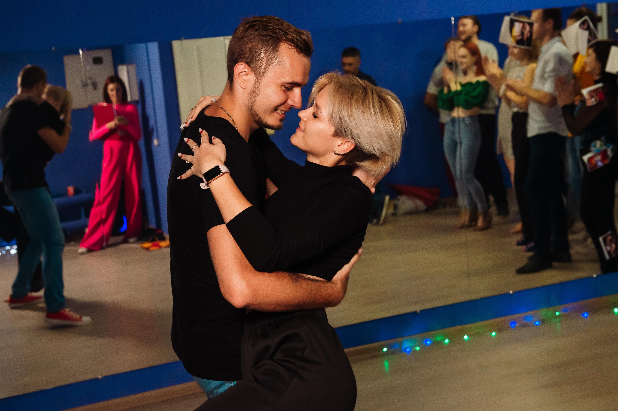 Школа социальных танцев Танцуют Все. Репортажный и свадебный фотограф в Курске Борис Захарчук