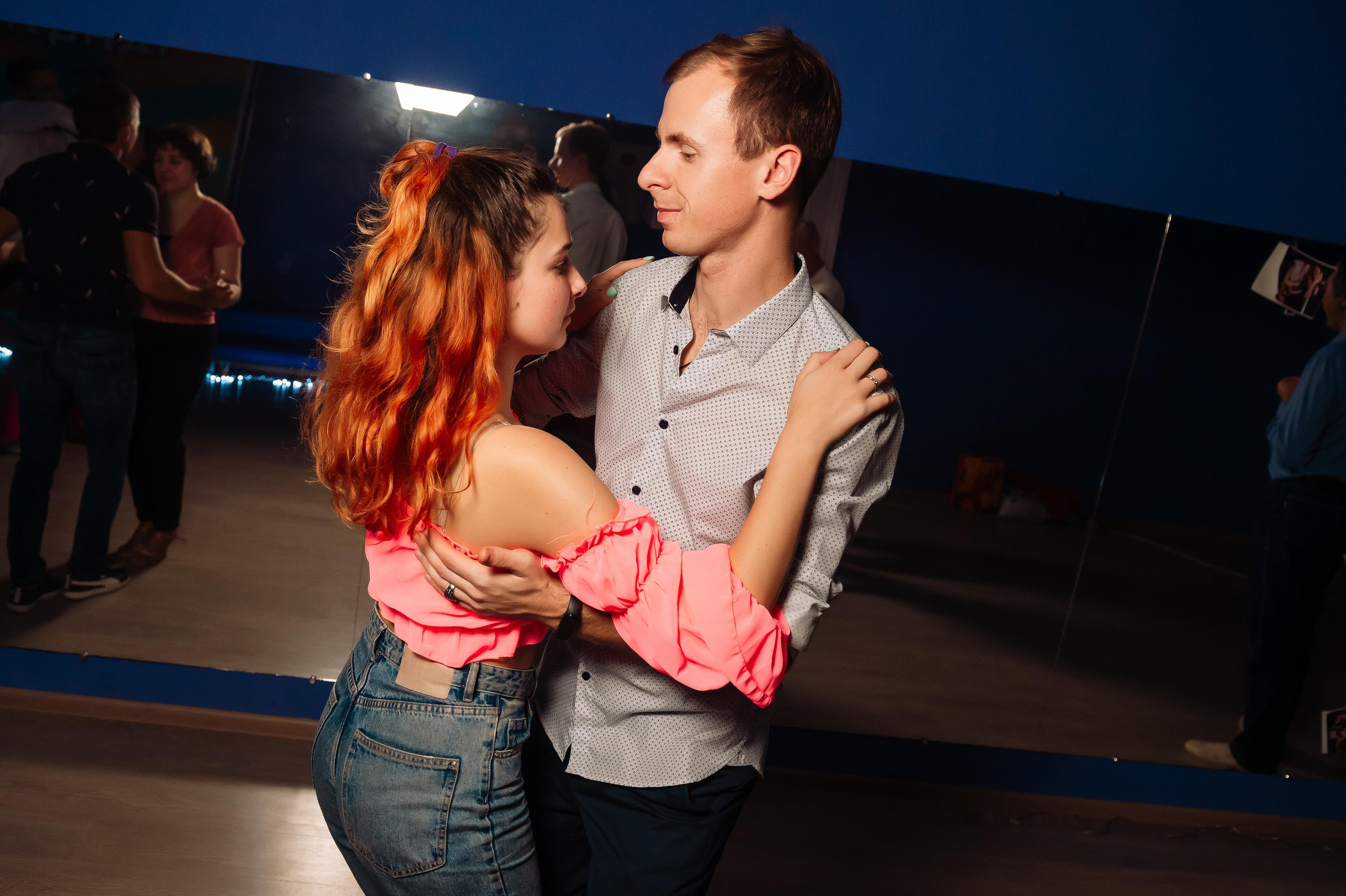 Школа социальных танцев Танцуют Все. Репортажный и свадебный фотограф в Курске Борис Захарчук