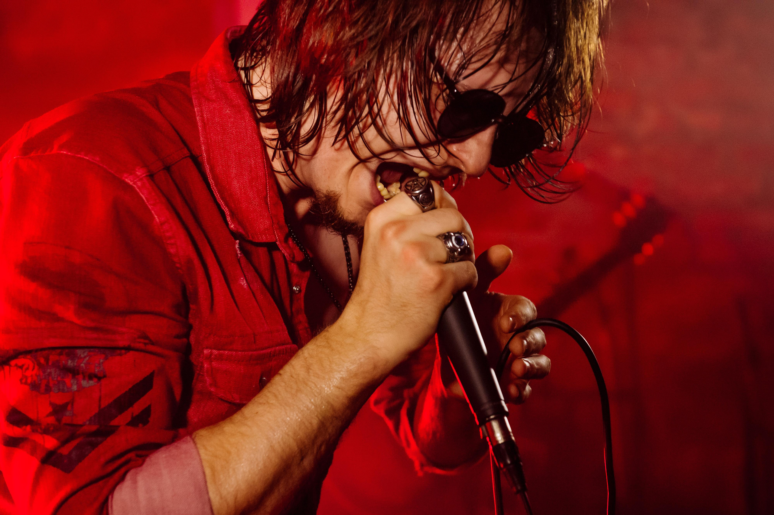 Milestone — Live in The Local Pub. Репортажный и свадебный фотограф в Курске Борис Захарчук