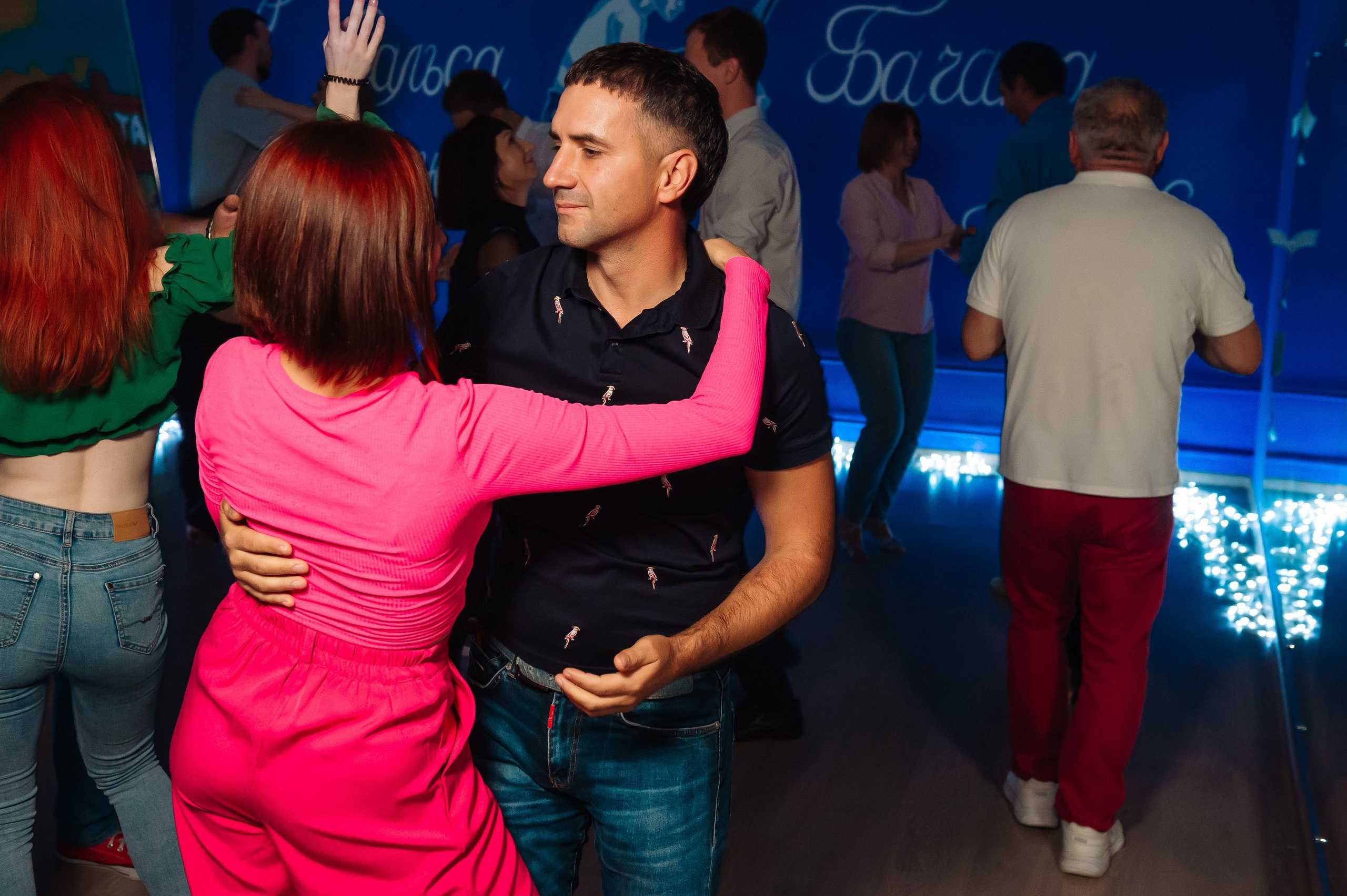 Школа социальных танцев Танцуют Все. Репортажный и свадебный фотограф в Курске Борис Захарчук