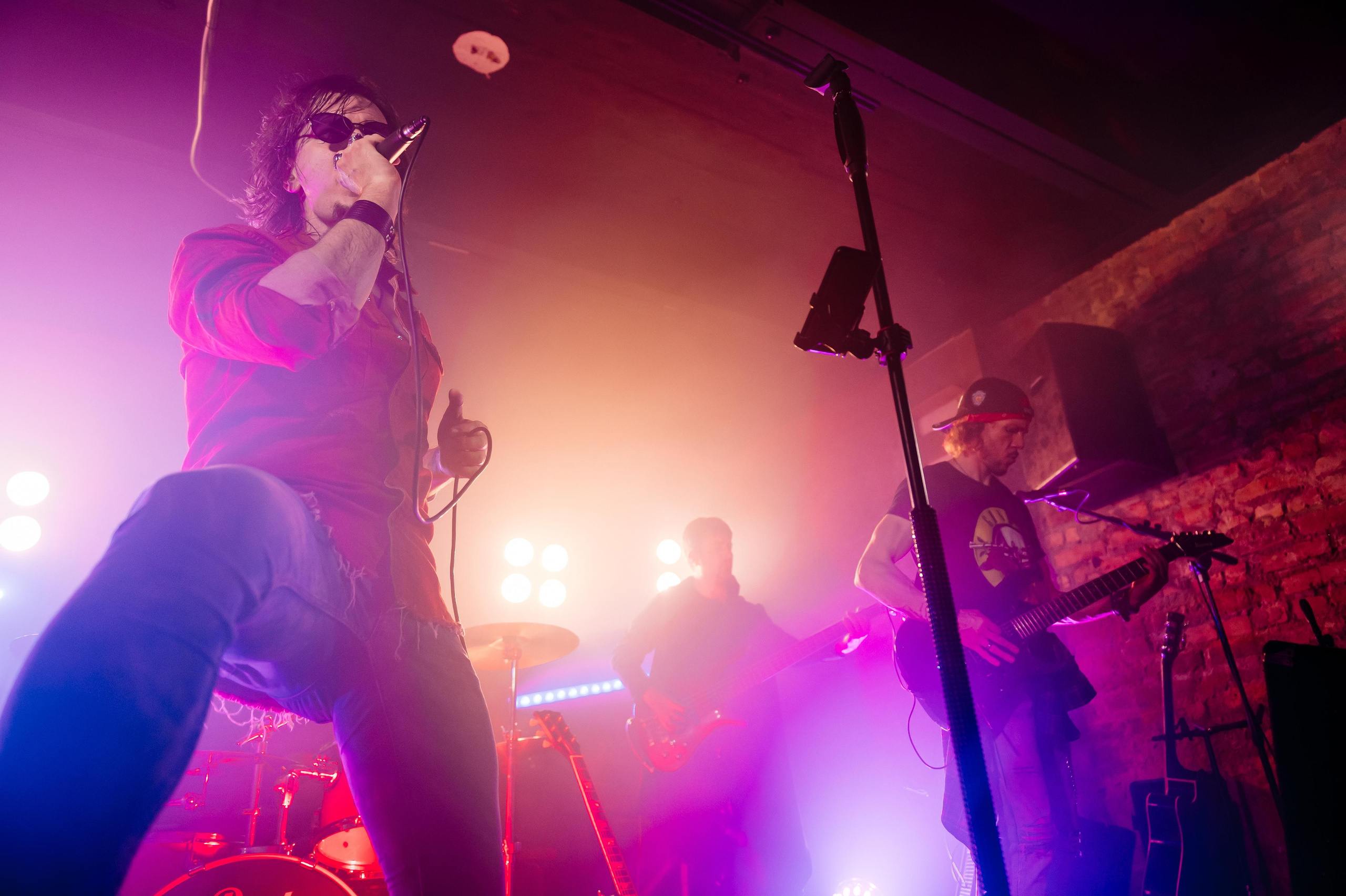 Milestone — Live in The Local Pub. Репортажный и свадебный фотограф в Курске Борис Захарчук