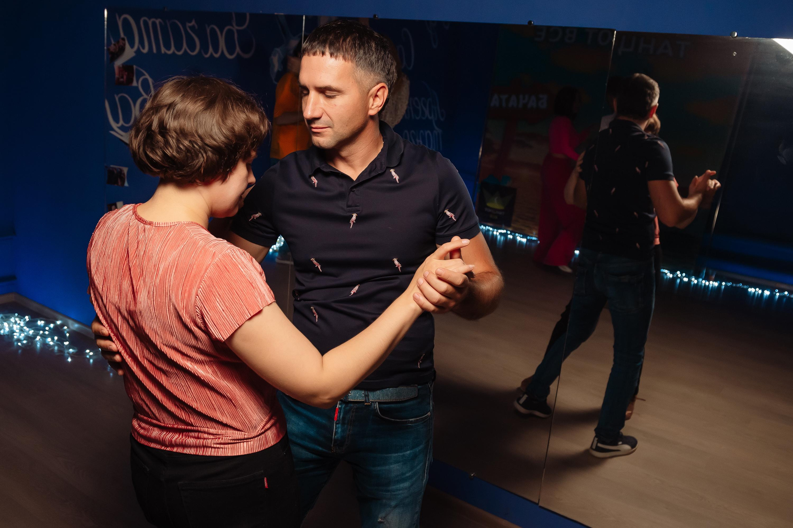 Школа социальных танцев Танцуют Все. Репортажный и свадебный фотограф в Курске Борис Захарчук