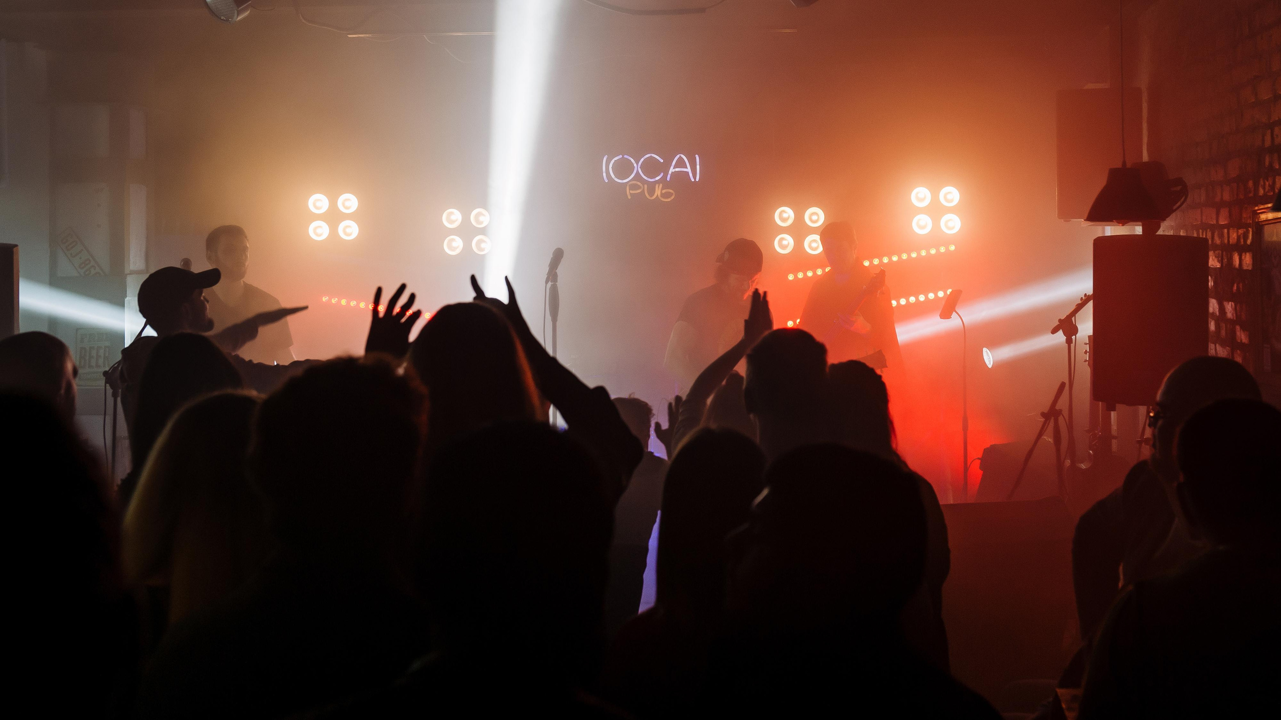 Milestone — Live in The Local Pub. Репортажный и свадебный фотограф в Курске Борис Захарчук