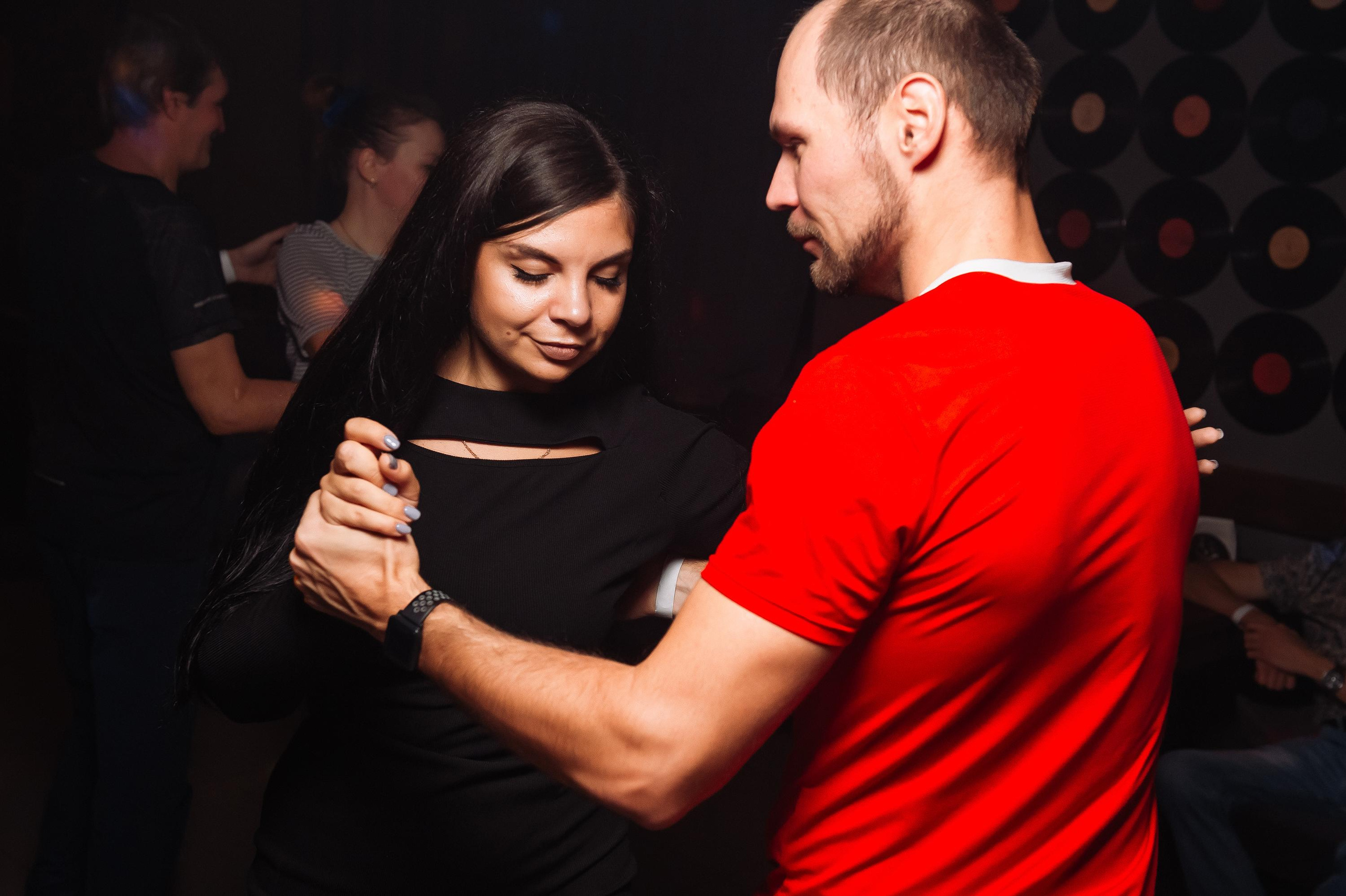 Школа социальных танцев In Dance. Репортажный и свадебный фотограф в Курске Борис Захарчук