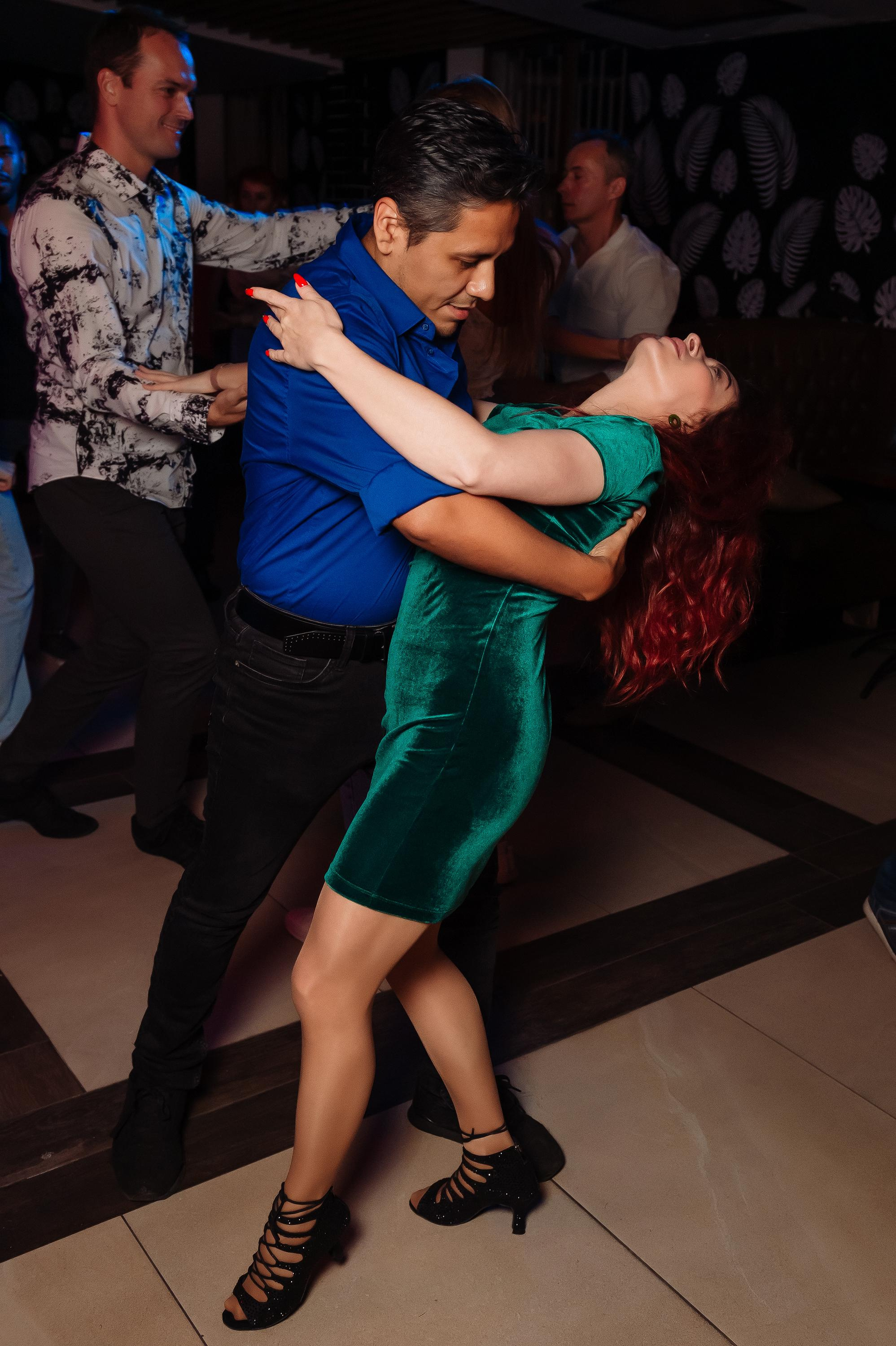 Школа социальных танцев Casa Latina. Репортажный и свадебный фотограф в Курске Борис Захарчук