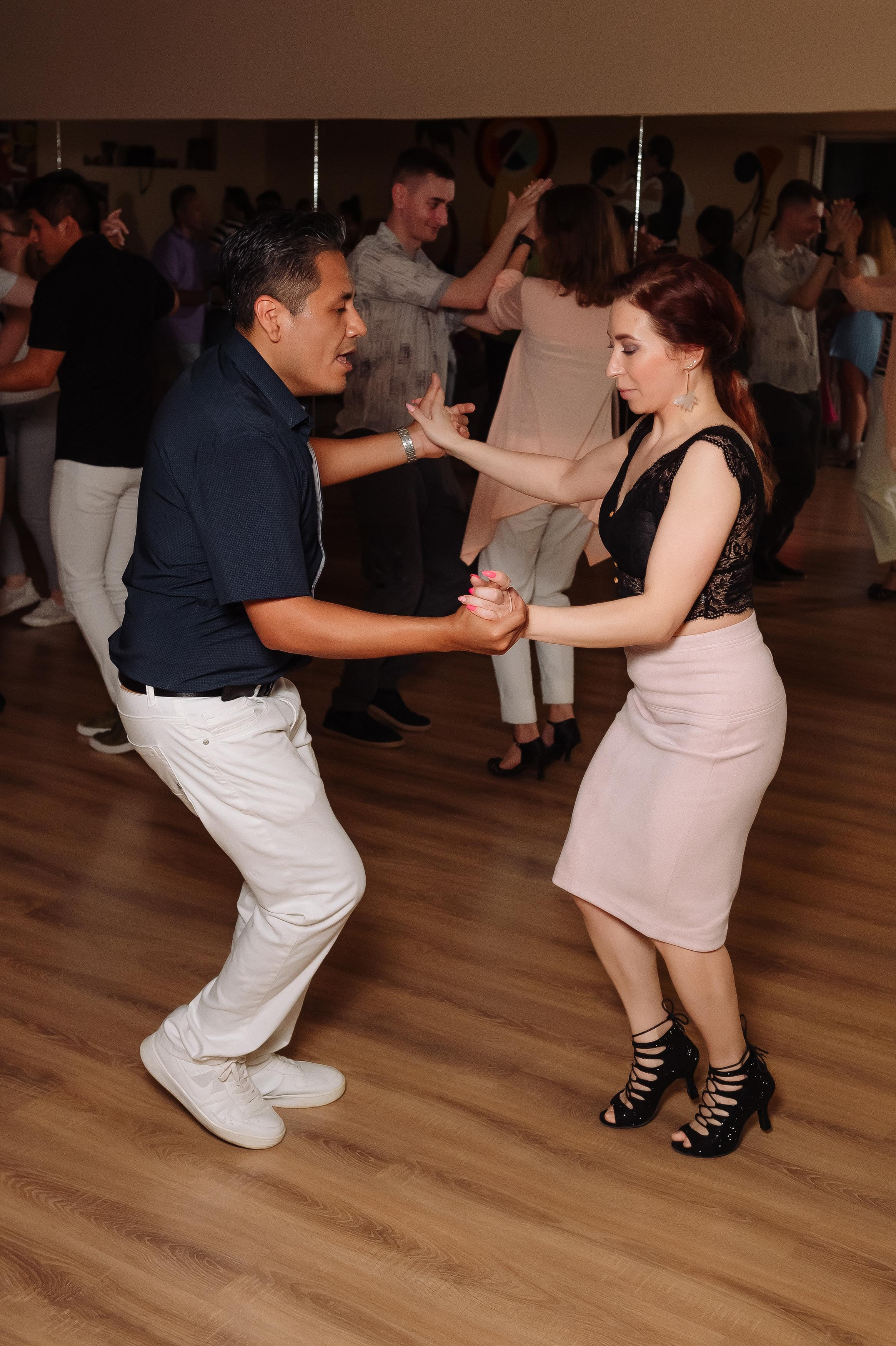 Casa Latina. Репортажный и свадебный фотограф в Курске Борис Захарчук