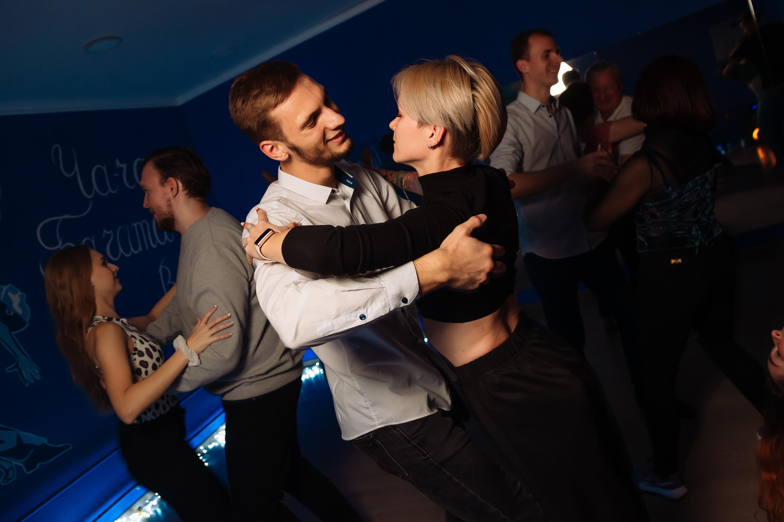 Школа социальных танцев Танцуют Все. Репортажный и свадебный фотограф в Курске Борис Захарчук