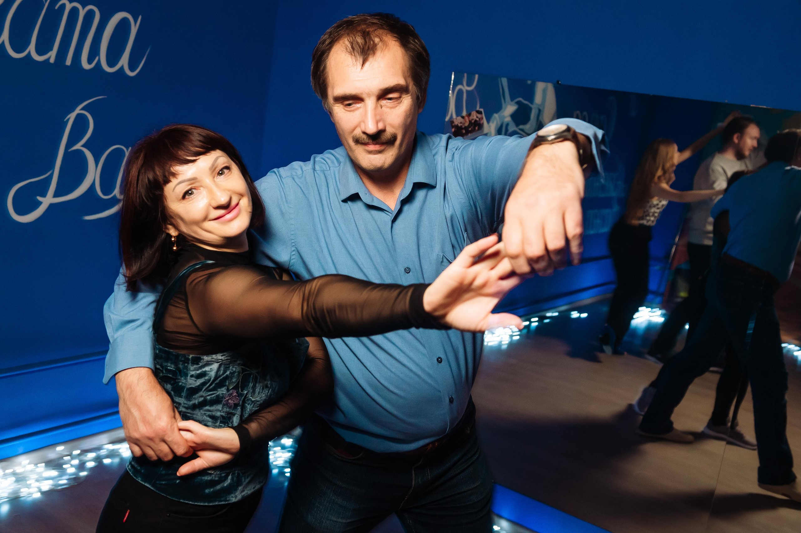 Школа социальных танцев Танцуют Все. Репортажный и свадебный фотограф в Курске Борис Захарчук