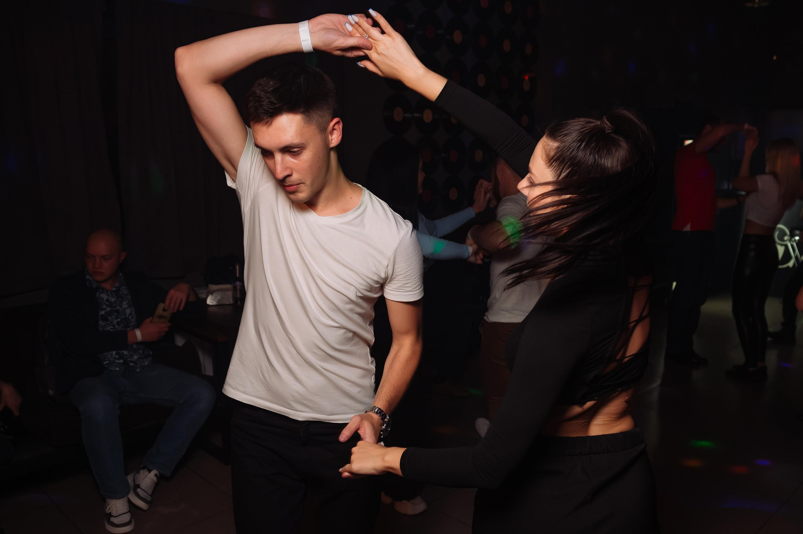 Школа социальных танцев In Dance. Репортажный и свадебный фотограф в Курске Борис Захарчук