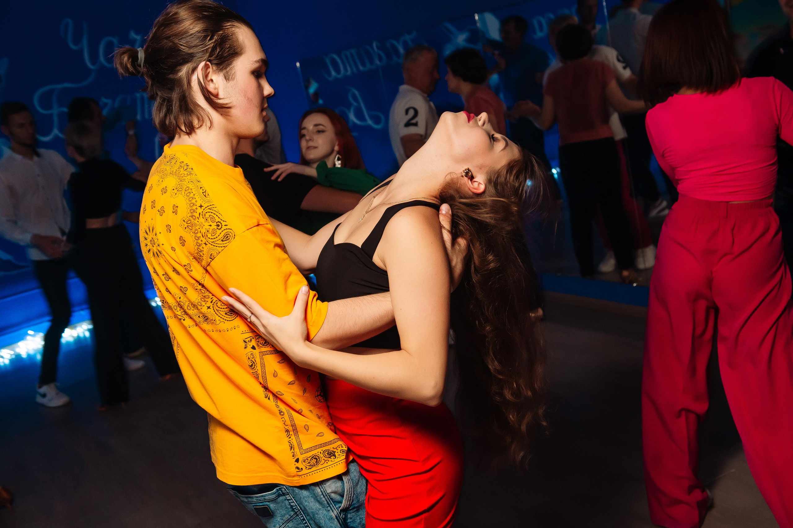 Школа социальных танцев Танцуют Все. Репортажный и свадебный фотограф в Курске Борис Захарчук