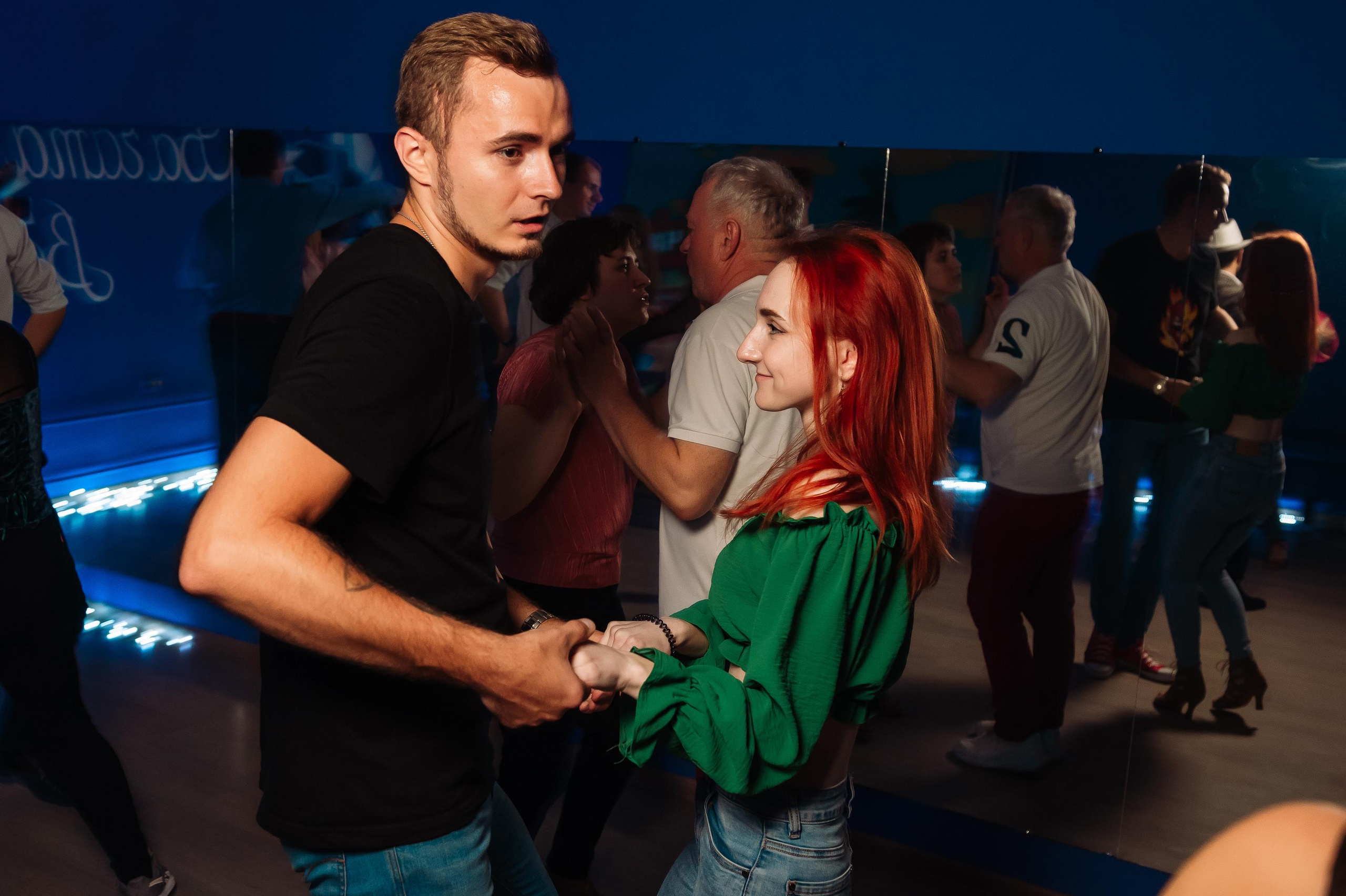 Школа социальных танцев Танцуют Все. Репортажный и свадебный фотограф в Курске Борис Захарчук