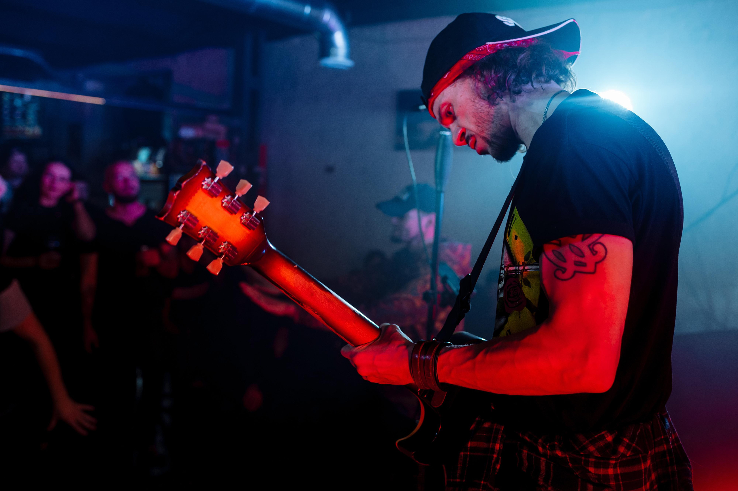 Milestone — Live in The Local Pub. Репортажный и свадебный фотограф в Курске Борис Захарчук