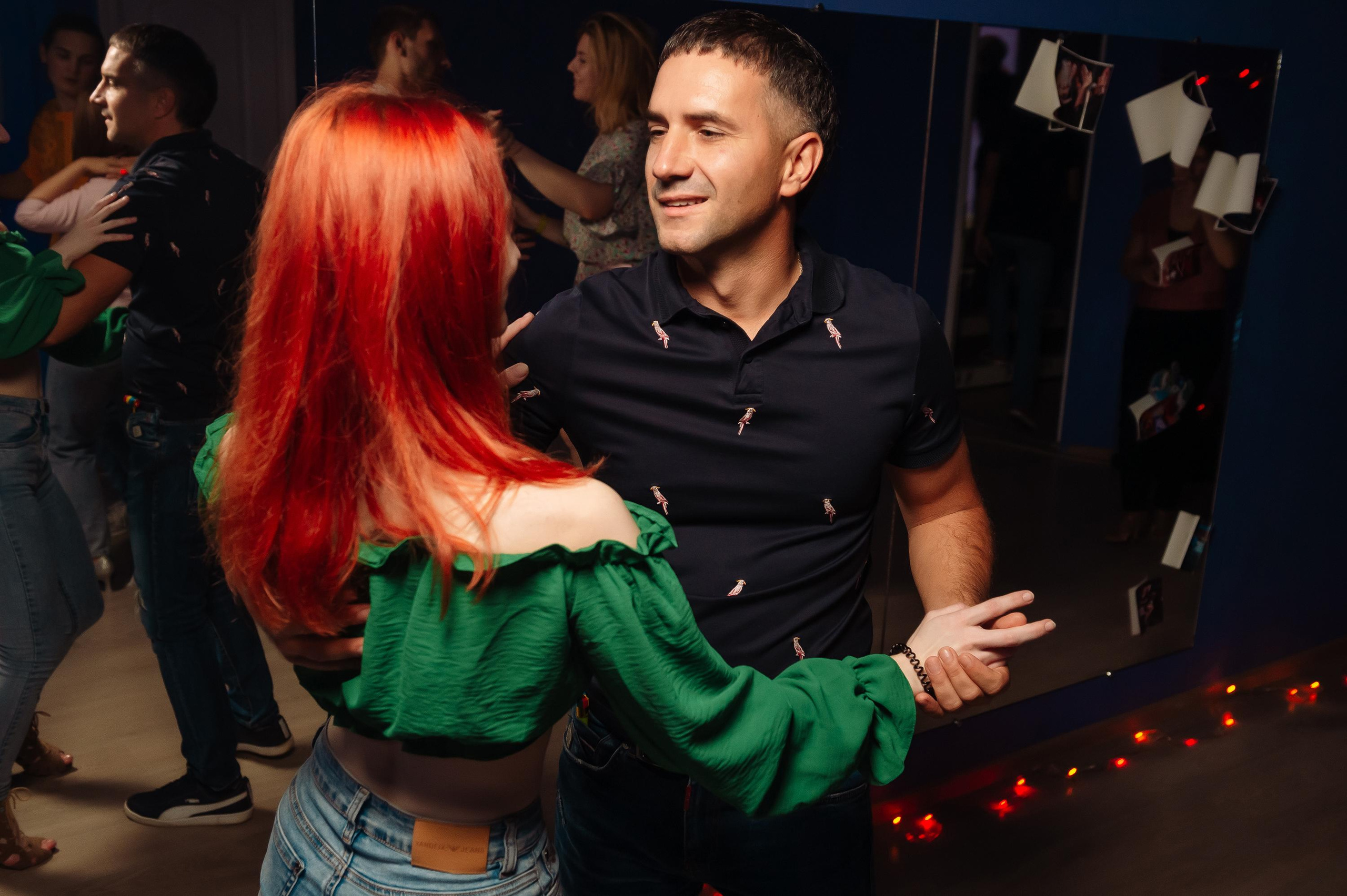 Школа социальных танцев Танцуют Все. Репортажный и свадебный фотограф в Курске Борис Захарчук