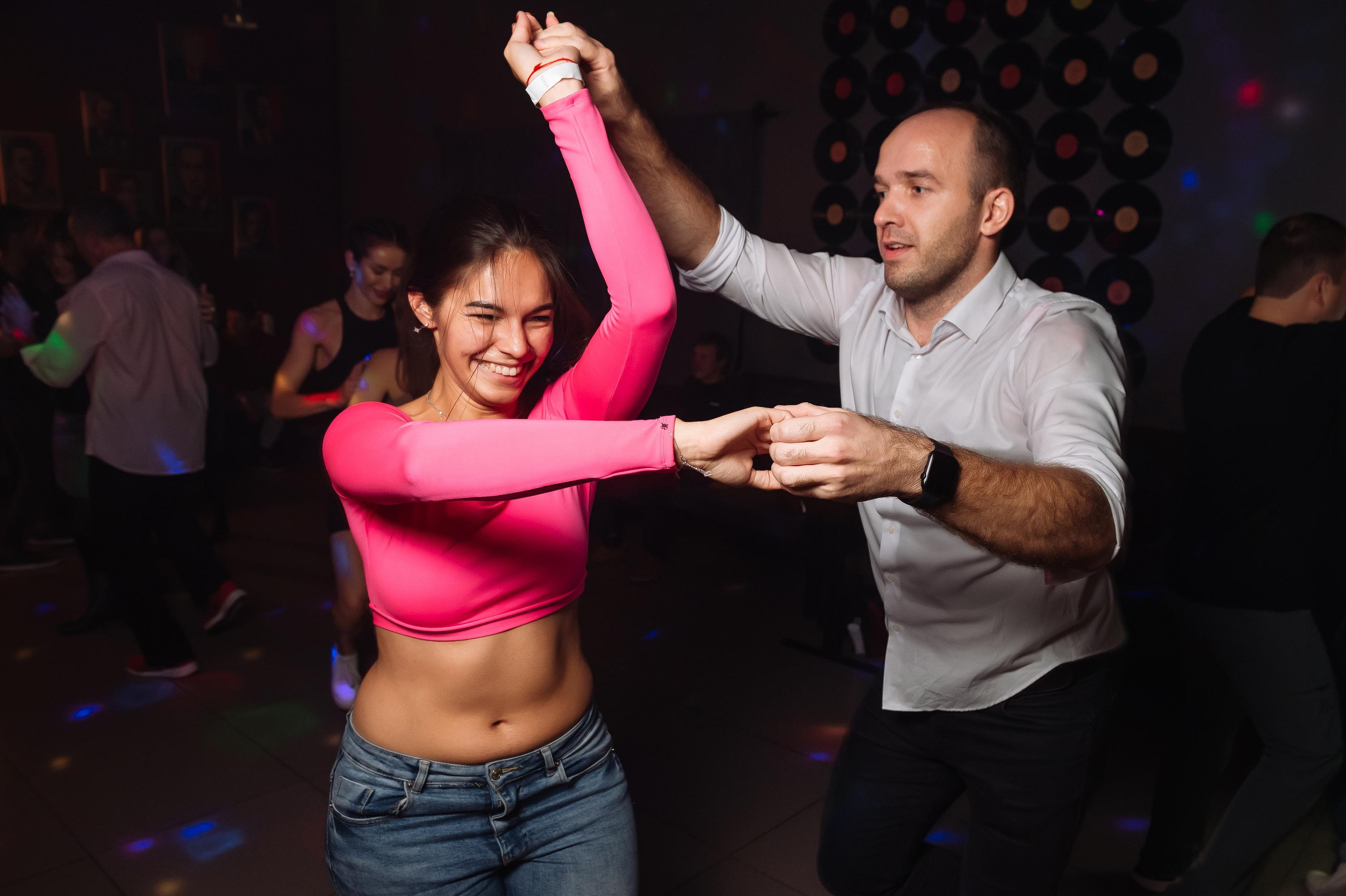 Школа социальных танцев In Dance. Репортажный и свадебный фотограф в Курске Борис Захарчук