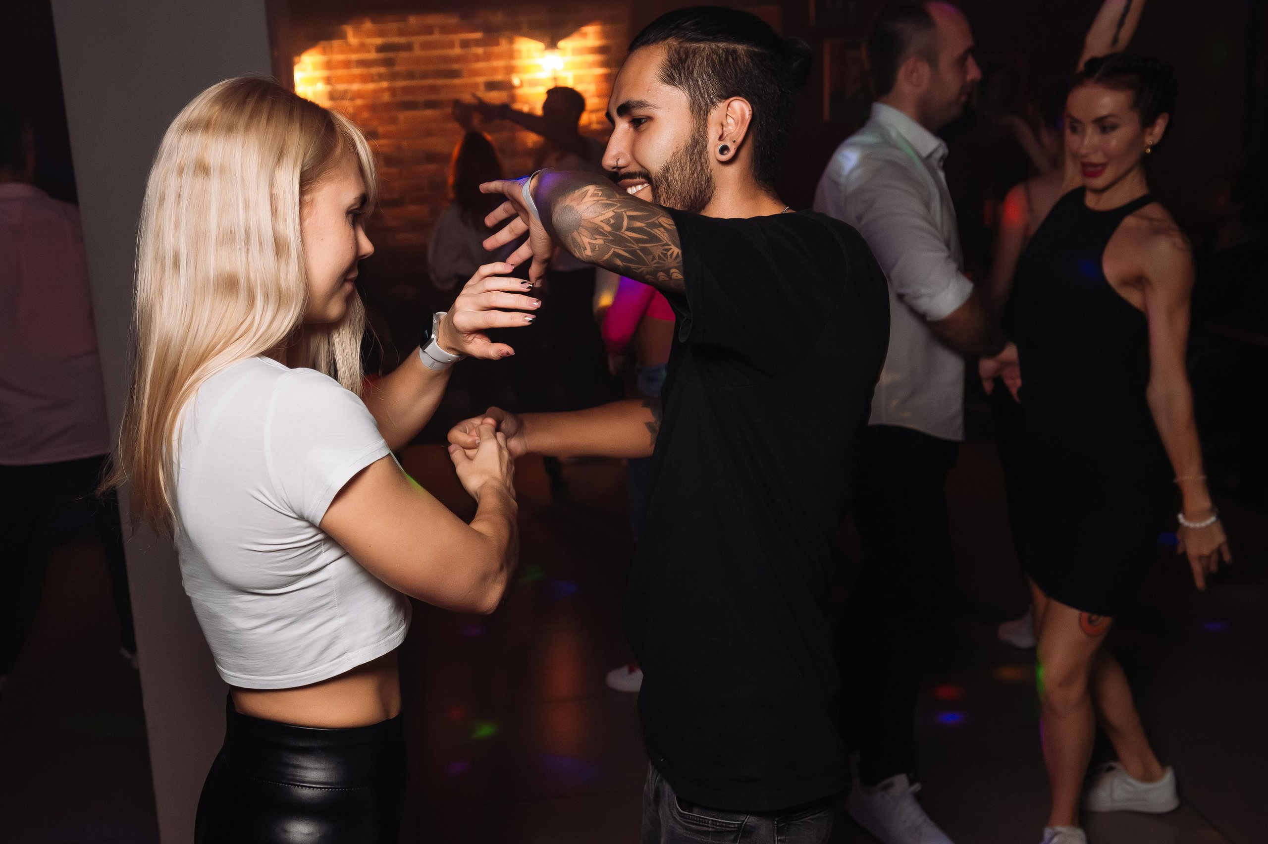 Школа социальных танцев In Dance. Репортажный и свадебный фотограф в Курске Борис Захарчук