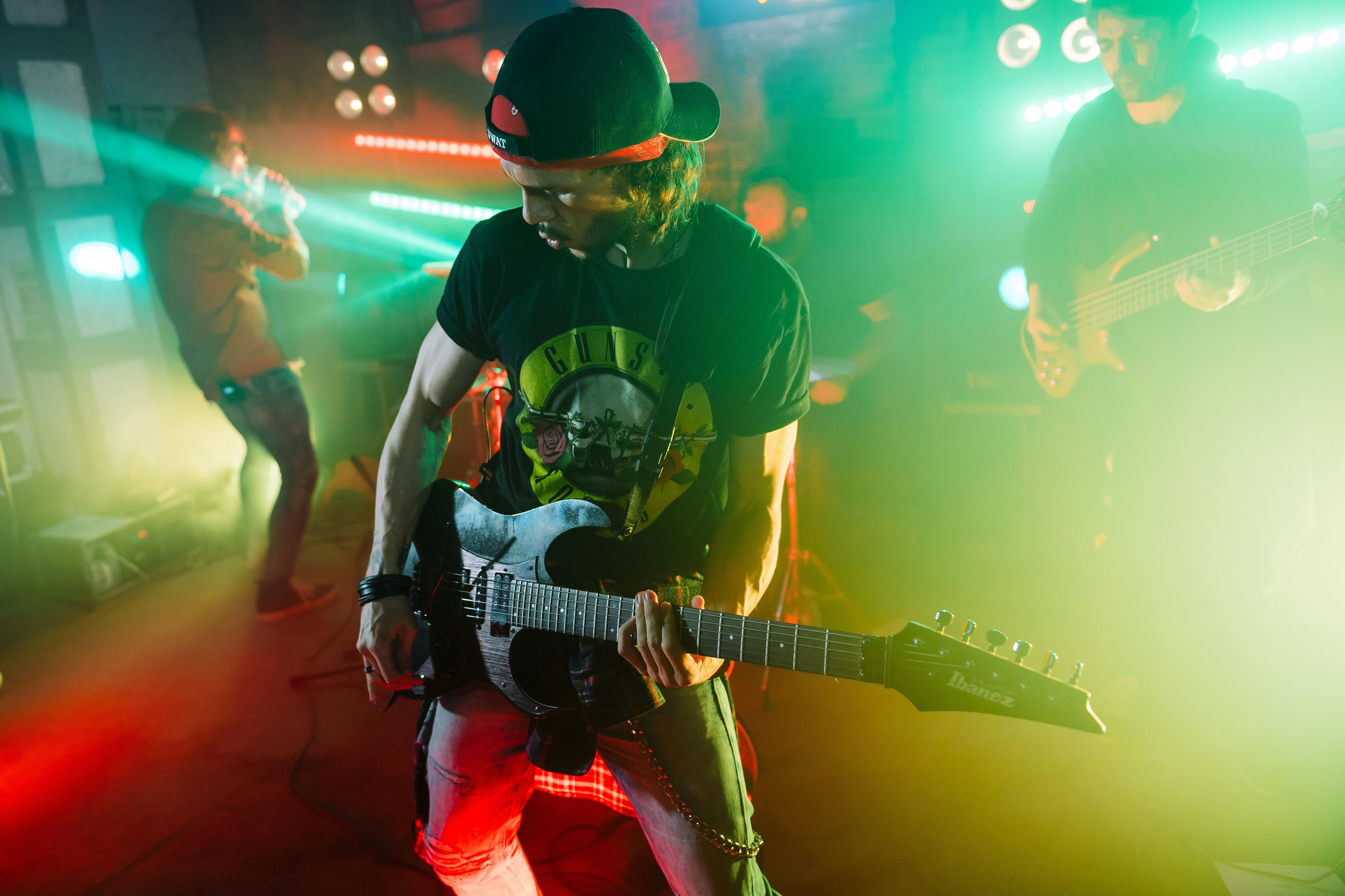 Milestone — Live in The Local Pub. Репортажный и свадебный фотограф в Курске Борис Захарчук