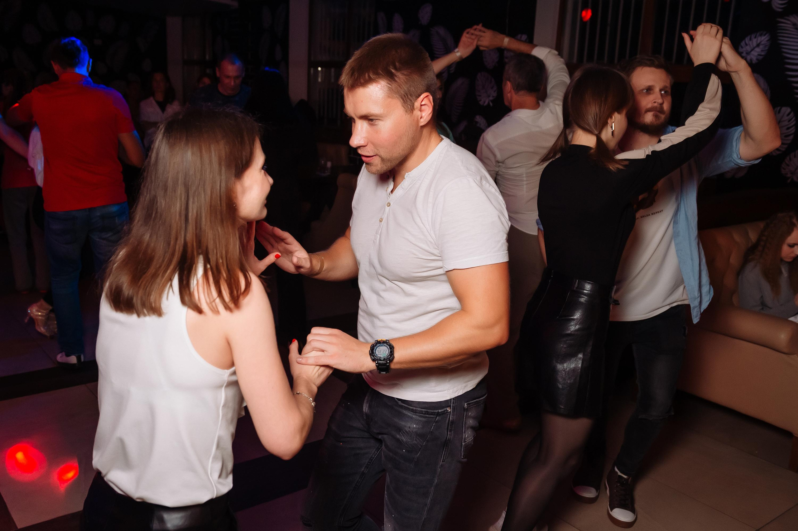 Школа социальных танцев Casa Latina. Репортажный и свадебный фотограф в Курске Борис Захарчук