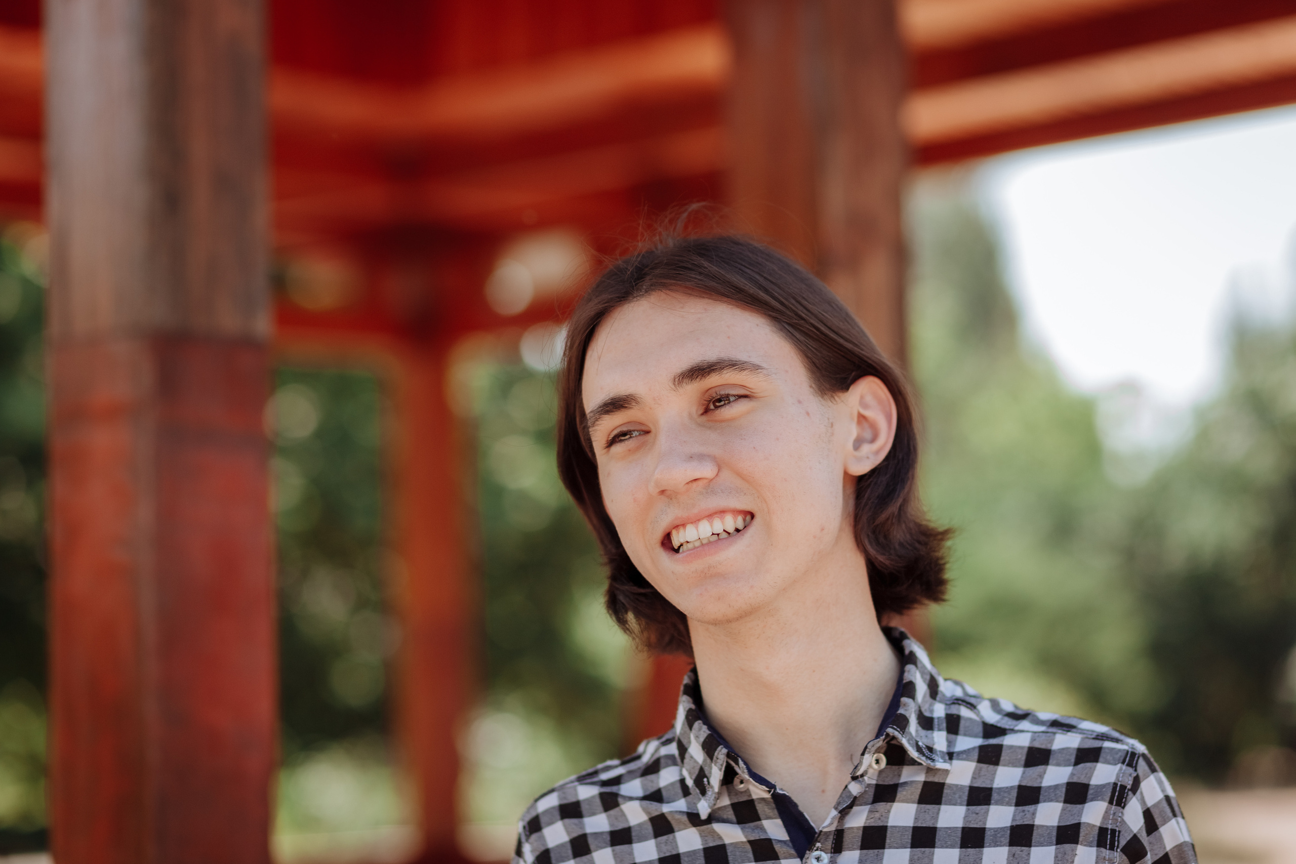 Лида и о.Даниил — прогулка среди роз. Χελιδόνι Семейный и церковный фотограф в Крыму и Симферополе Валерия Г