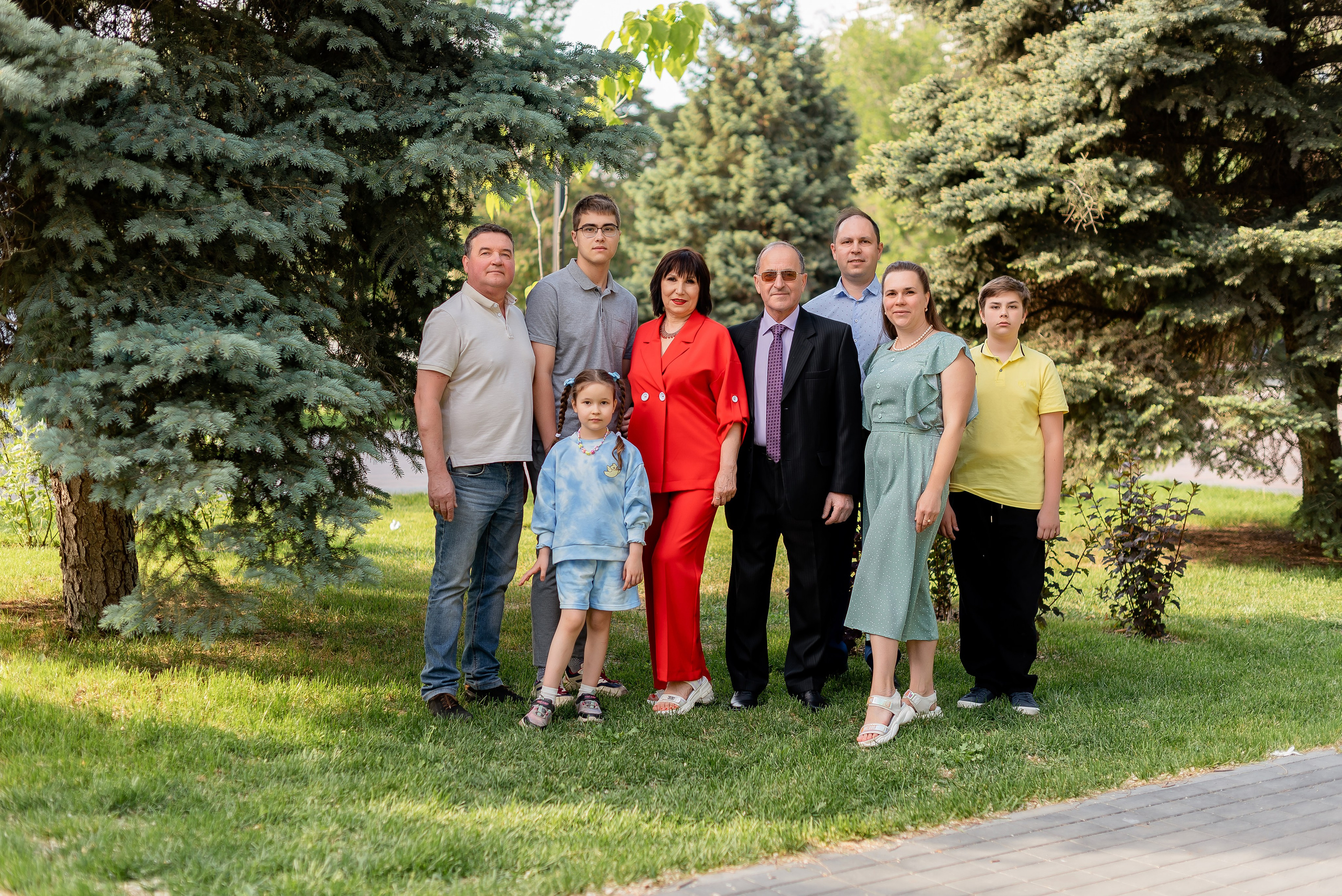 Людмила Ивановна с семьей. Фотограф Татьяна Иванчикова