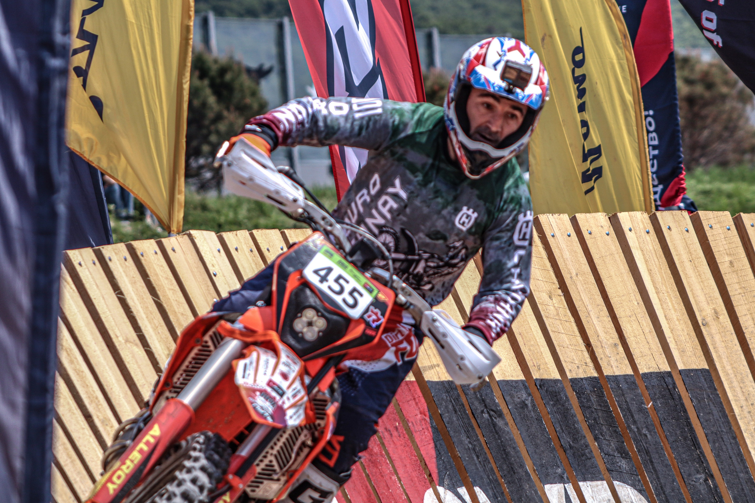 Enduro. Ivaladimirovna1995.wfolio.pro