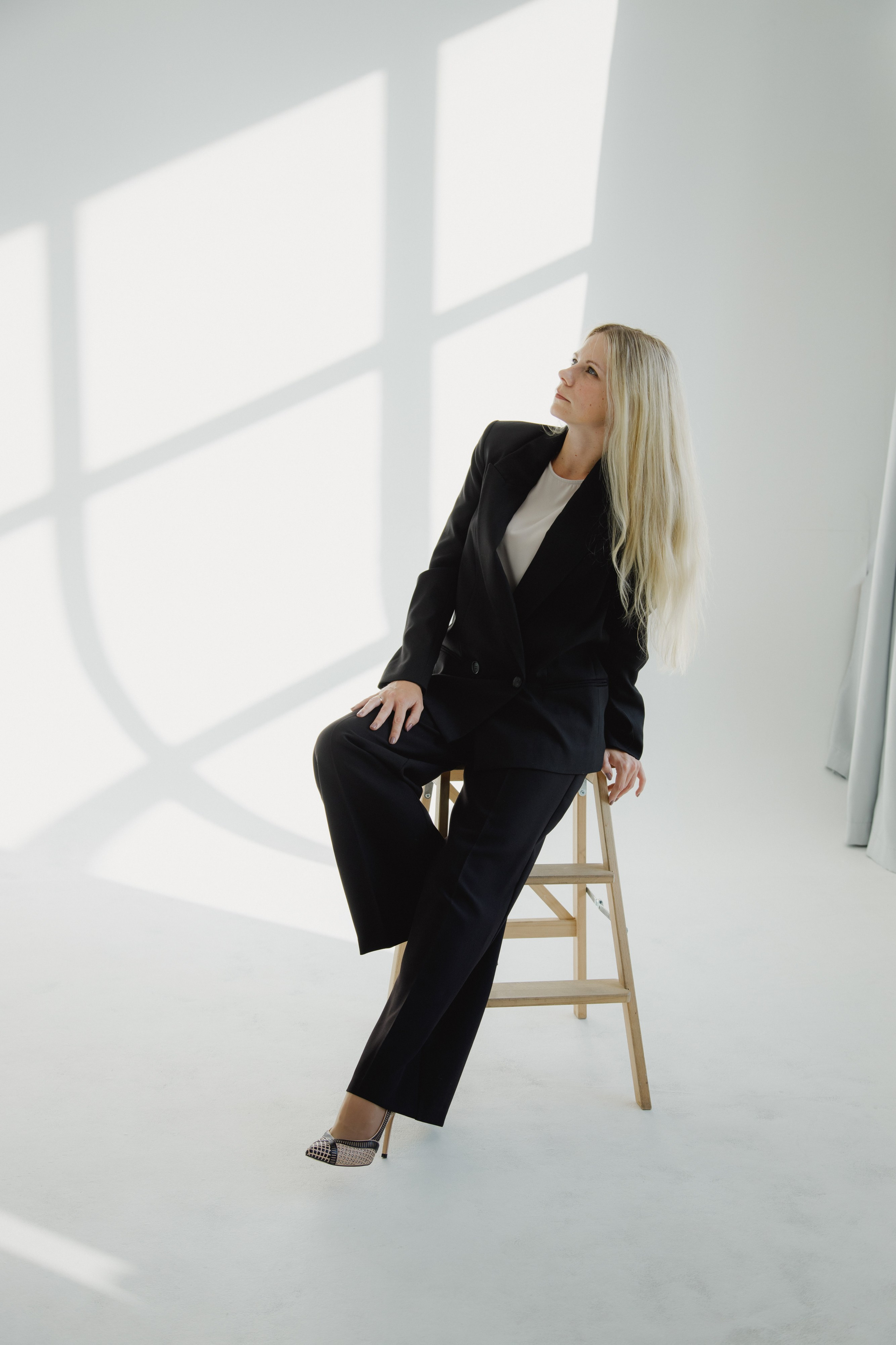 Деловой взгляд, искренняя улыбка. Фотограф в Москве — Ольга Федотова