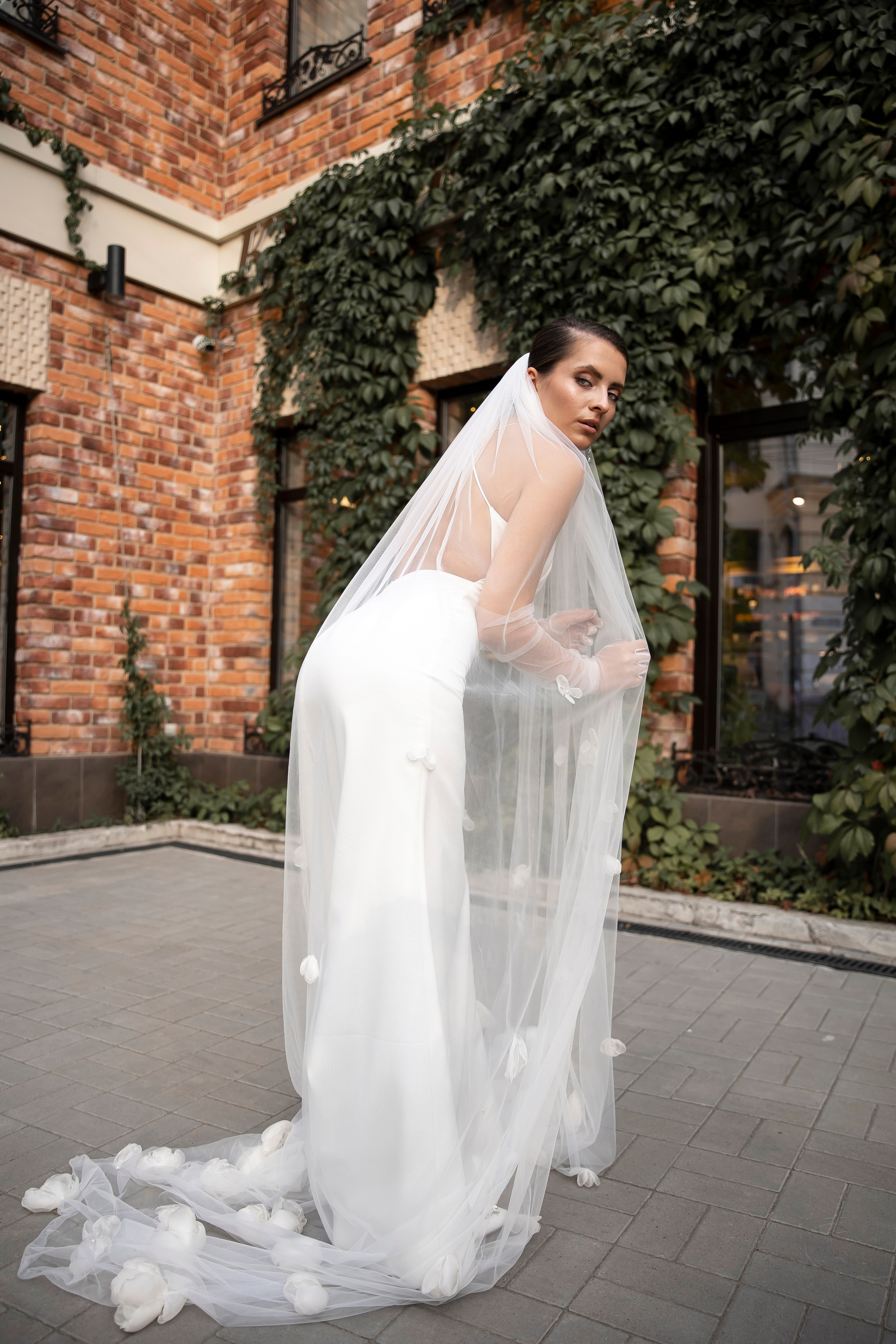 Ксюша. Я Ира и я фотографирую свадьбы более 10 лет