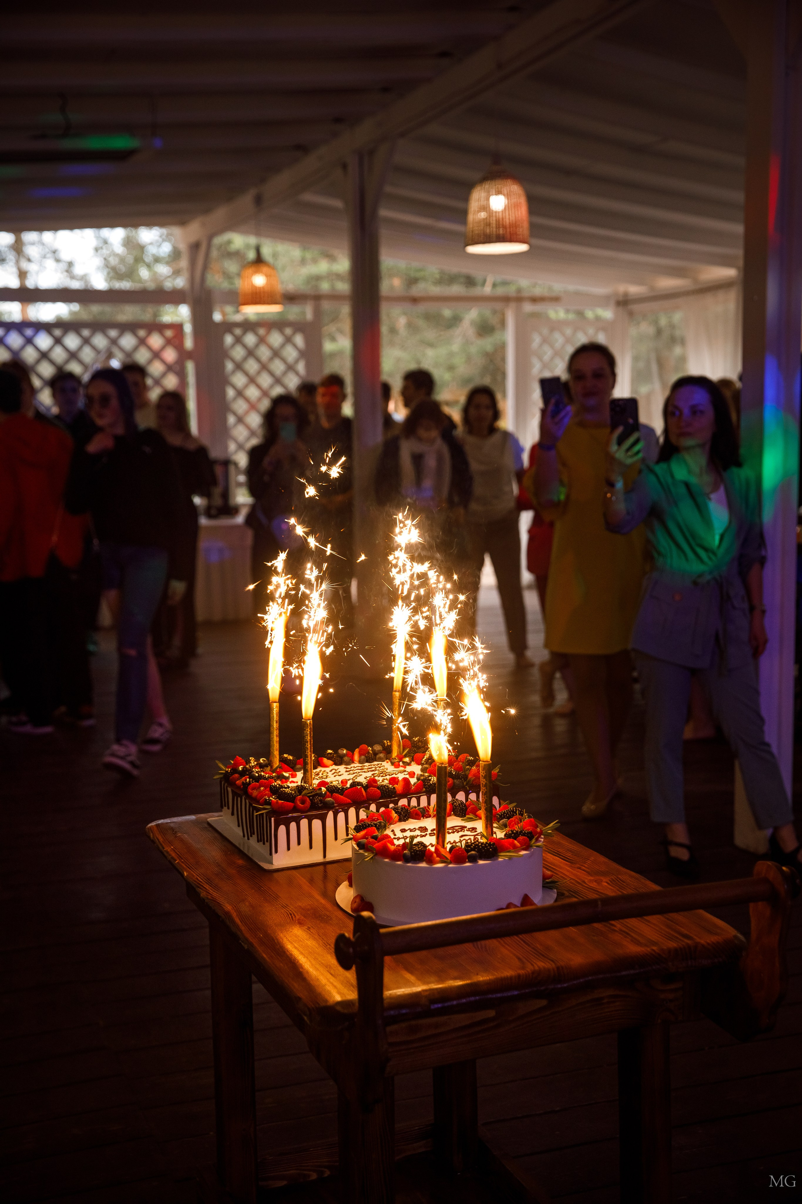 20.06.2024 Выпускной совместный Залесье. Маша Гонтарь Семейный домашний репортажный фотограф в Санкт-Петербурге