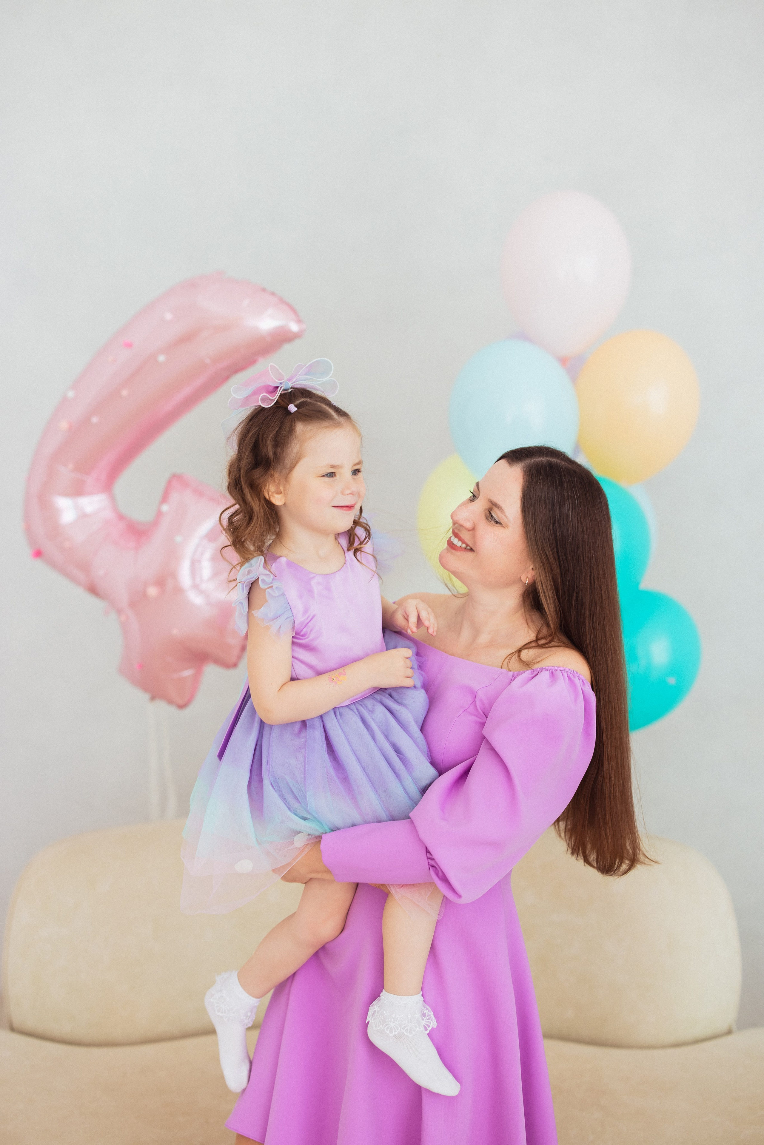 Фотосессия к Дню рождения, в фотостудии «Basic» г. Краснодар. Семейный и детский фотограф в Краснодаре Анна Трашкова