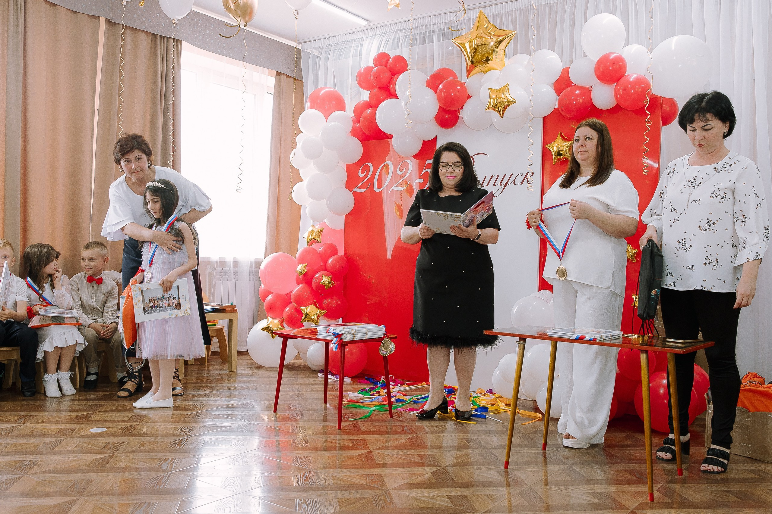 Выпускной в ДС 26. Выпускные альбомы Натальи Бутко: Новороссийск, Анапа, Геленджик