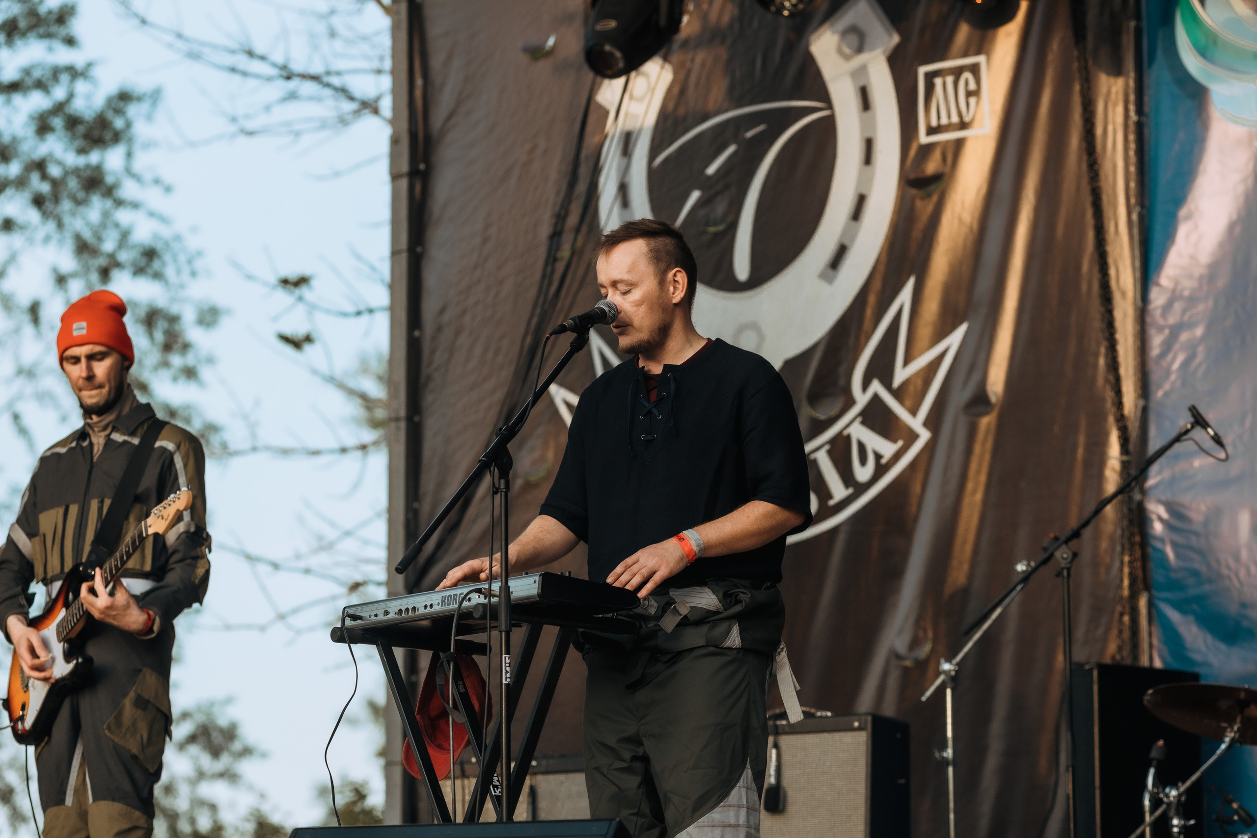 ПРАВЫЙ БЕРЕГ_2023_05_08_байк_рок_фестиваль. Фотограф Софья Васильковская