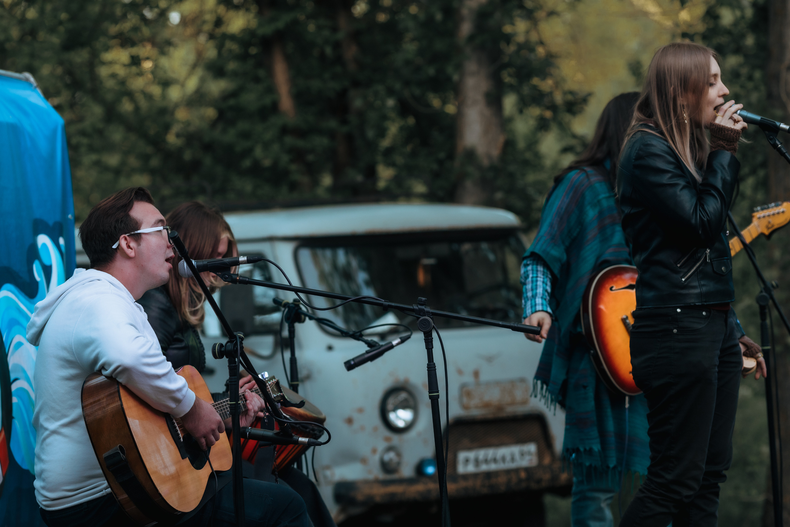 ПРАВЫЙ БЕРЕГ_2023_05_08_байк_рок_фестиваль. Фотограф Софья Васильковская