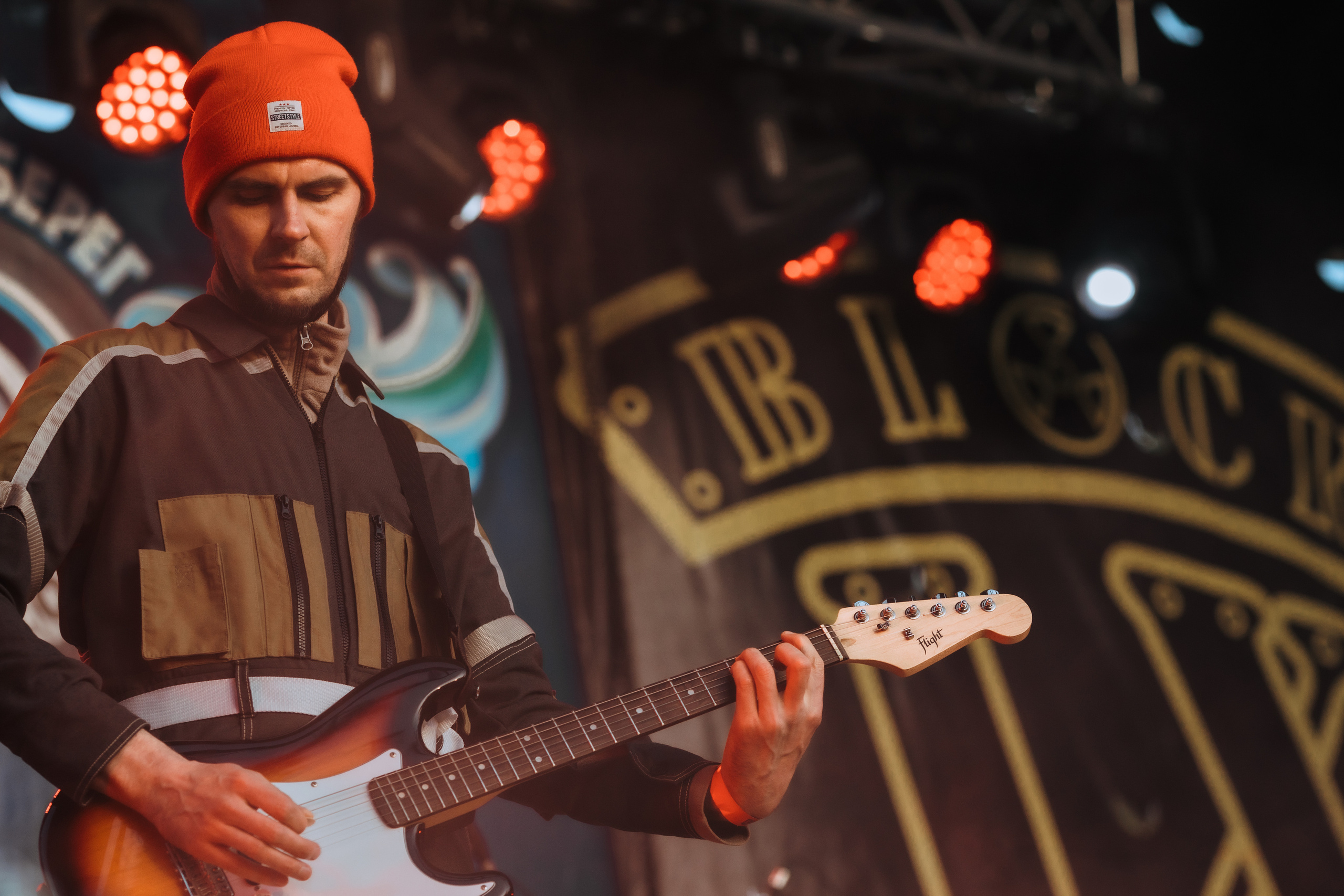 ПРАВЫЙ БЕРЕГ_2023_05_08_байк_рок_фестиваль. Фотограф Софья Васильковская