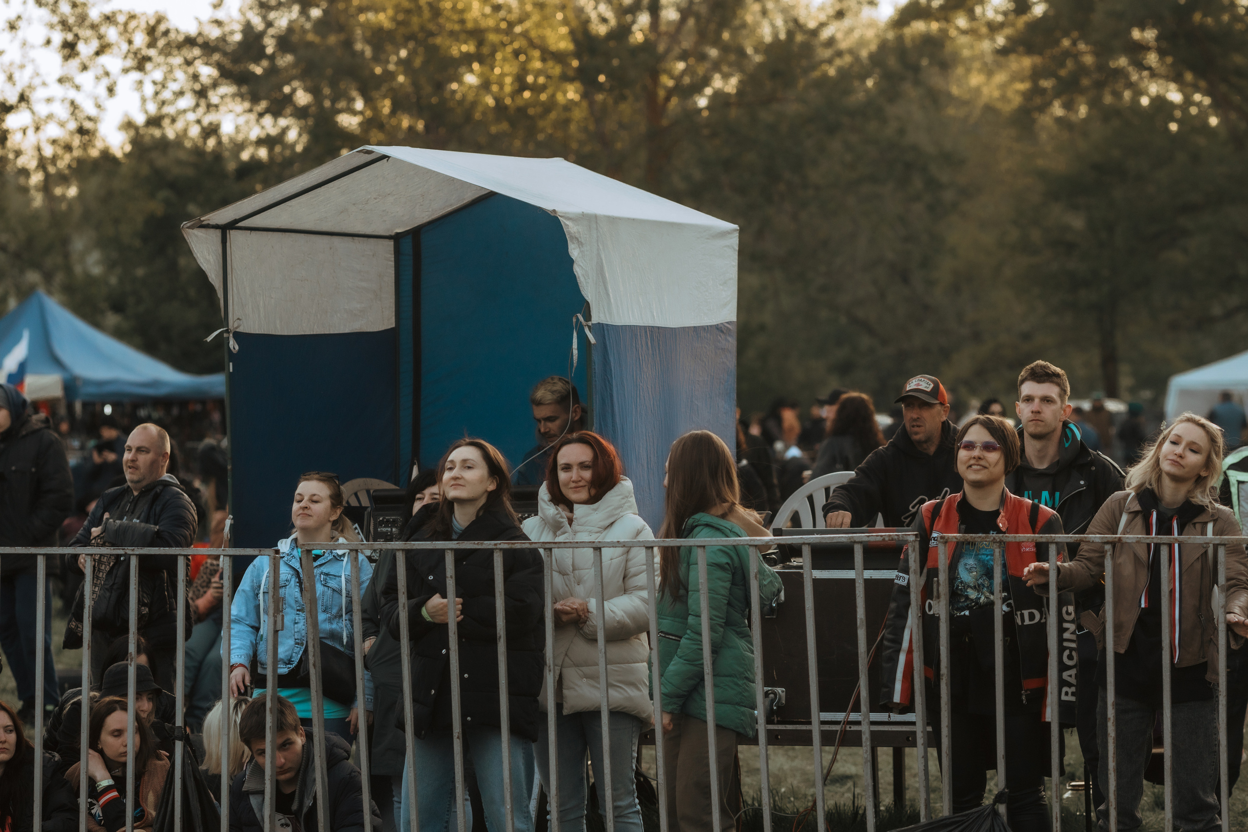 ПРАВЫЙ БЕРЕГ_2023_05_08_байк_рок_фестиваль. Фотограф Софья Васильковская