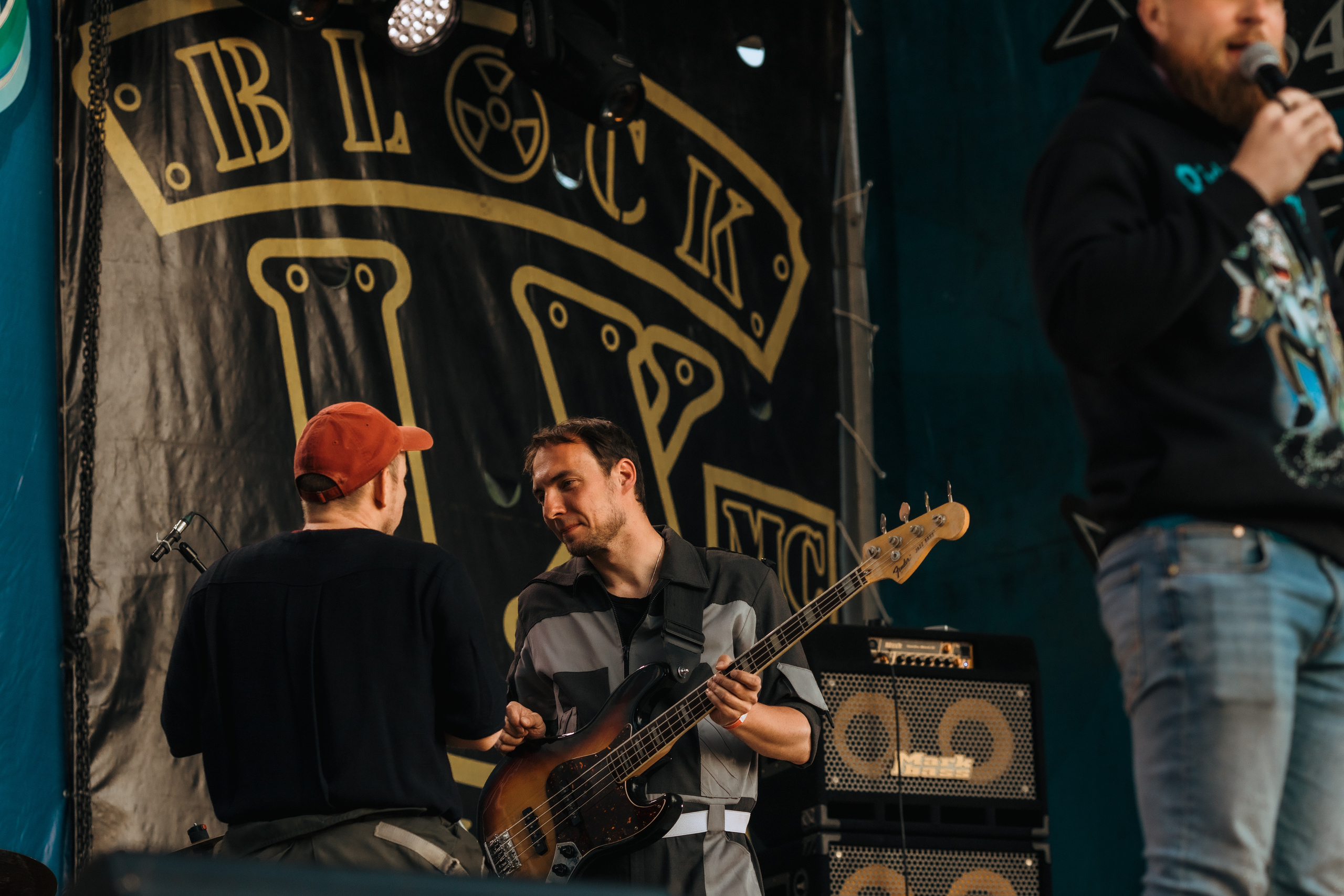 ПРАВЫЙ БЕРЕГ_2023_05_08_байк_рок_фестиваль. Фотограф Софья Васильковская