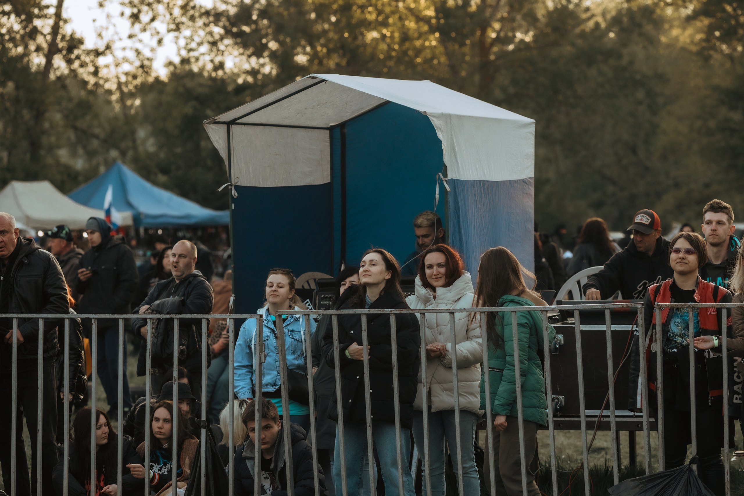 ПРАВЫЙ БЕРЕГ_2023_05_08_байк_рок_фестиваль. Фотограф Софья Васильковская