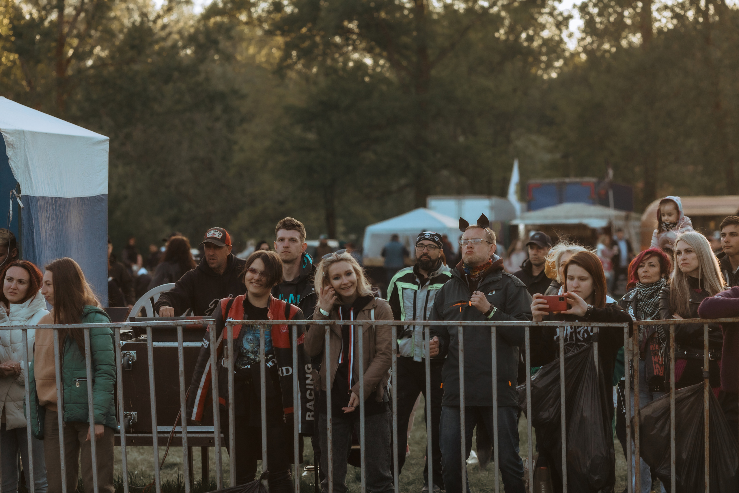 ПРАВЫЙ БЕРЕГ_2023_05_08_байк_рок_фестиваль. Фотограф Софья Васильковская