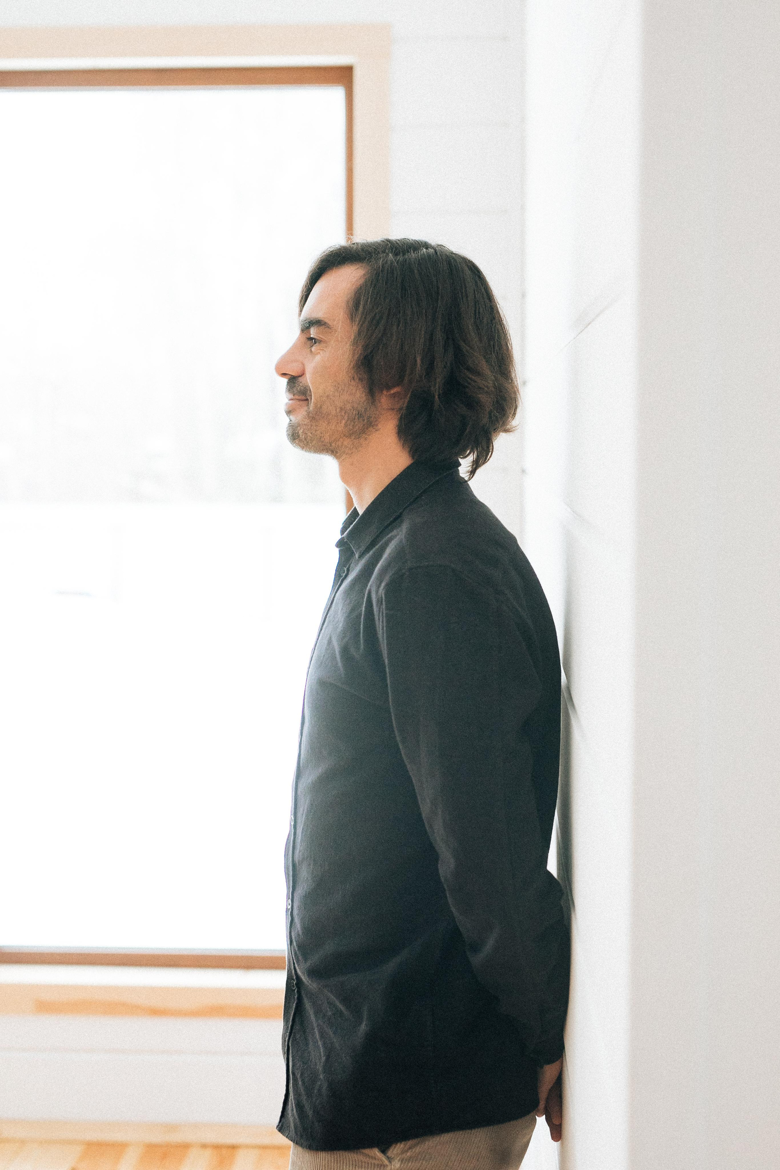 Уютная фотосессия в загородном доме зимой. Александр Чернин. Семейный и событийный фотограф