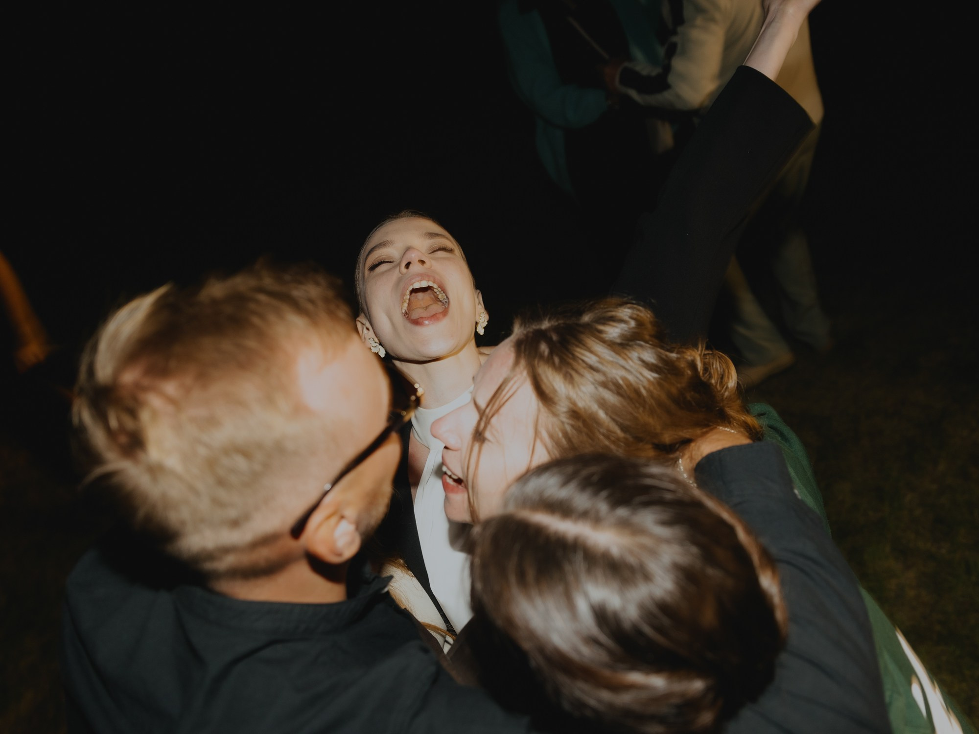 Лиза и Илья (полный день). Свадебные фотографы в Гомеле и Минске Сергей и Анастасия Фещенок