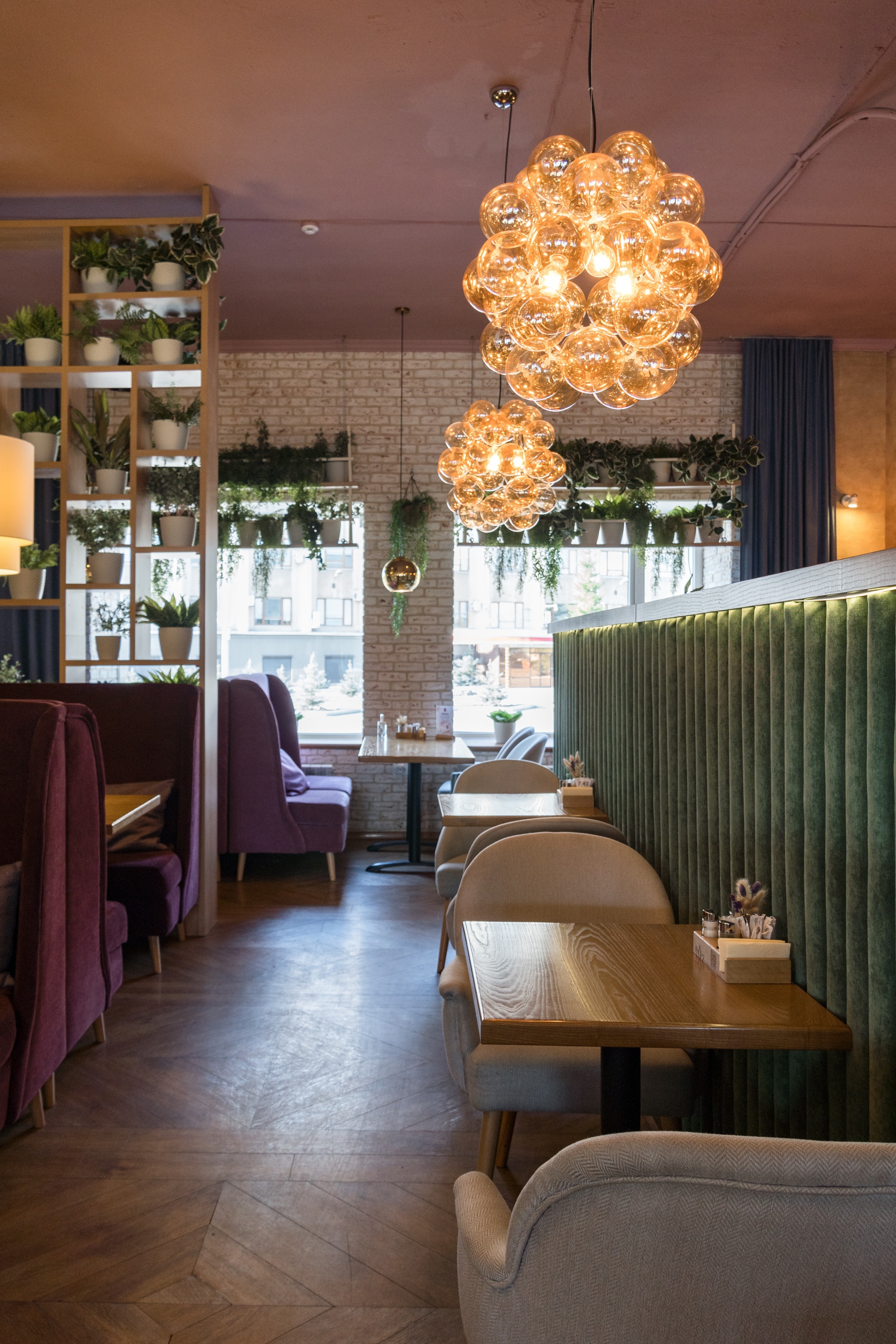 Интерьерный фотограф фотосъемка ресторана фотосъемка кафе